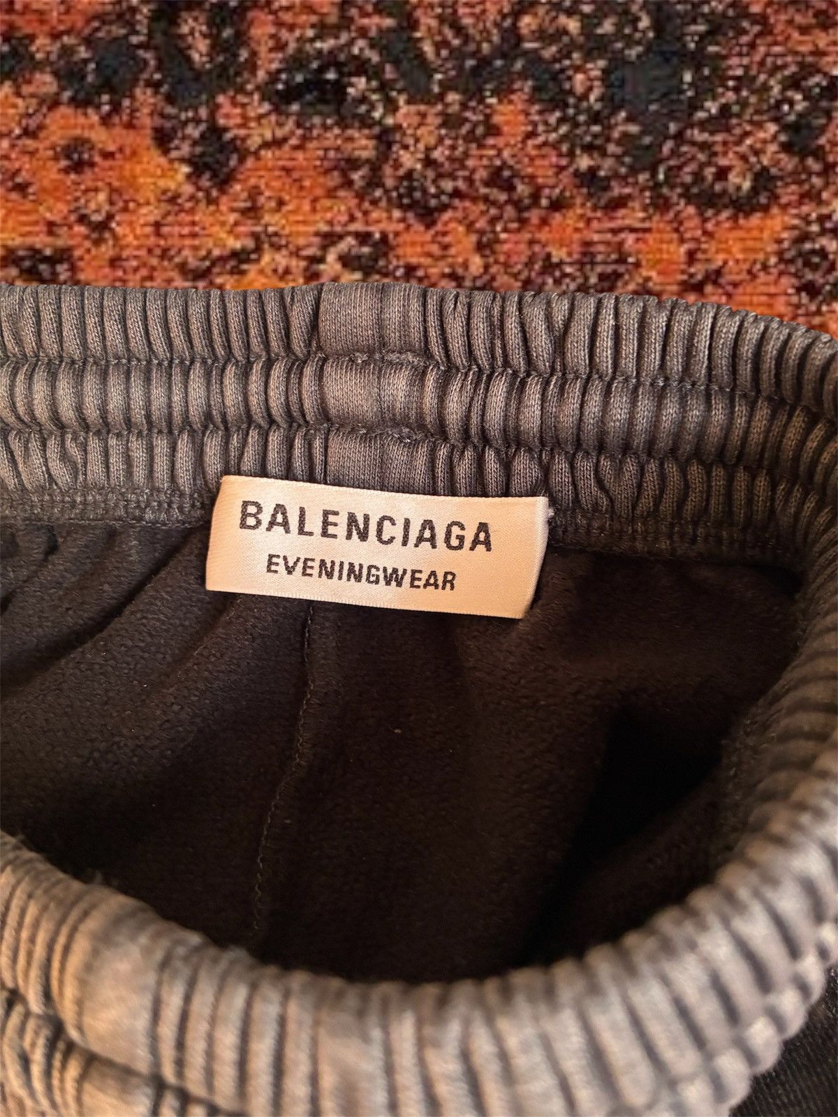 Balenciaga Balenciaga EveningWear Crinkled Sweatpants Size US 30 / EU 46 - 4 Thumbnail