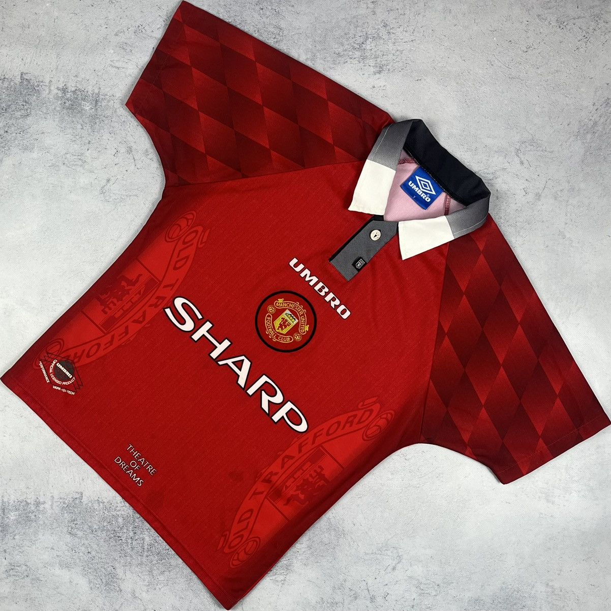 Umbro Vintage Umbro Manchester United Sharp home jersey 1996/98 Size US S / EU 44-46 / 1 - 1 Thumbnail