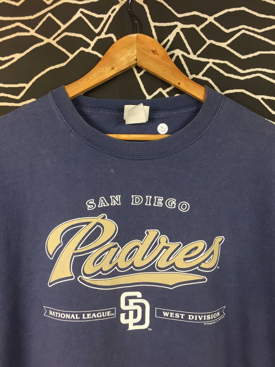 MLB Vtg 2005 San Diego Padres Tee Lee Sport MLB Faded Navy Blue Size US L / EU 52-54 / 3 - 3 Thumbnail