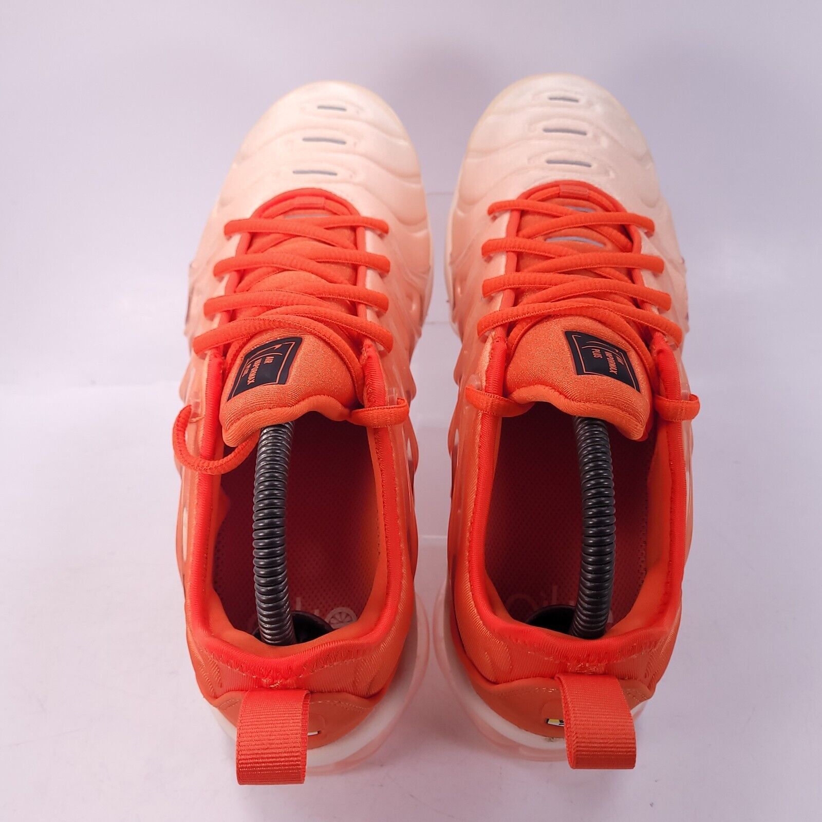 Nike Nike Air Vapormax Plus Shoe Womens Size 7.5 DQ8588-800 White Size US 7.5 / IT 37.5 - 4 Thumbnail