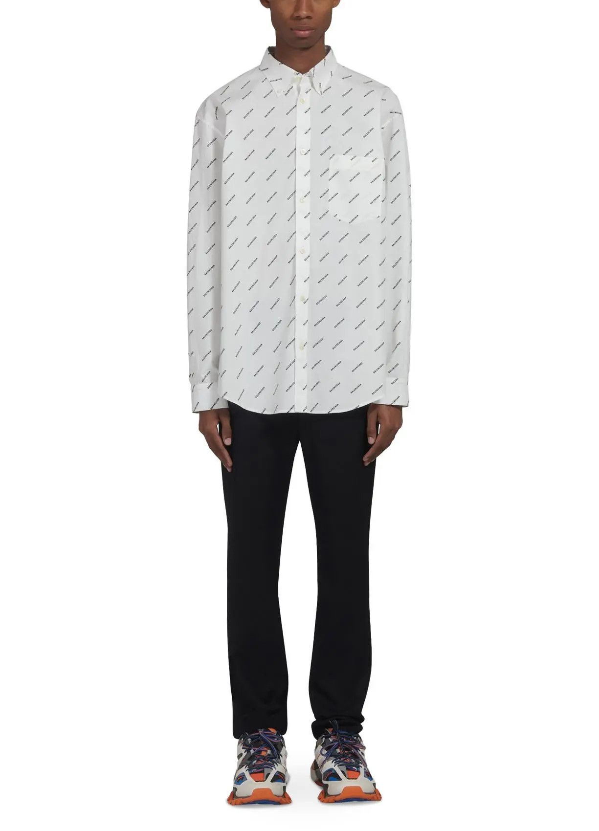 Balenciaga o1mt1gz0924 Allover Logo Normal Fit Shirt in White/Black Size US XXS / EU 40 - 3 Thumbnail