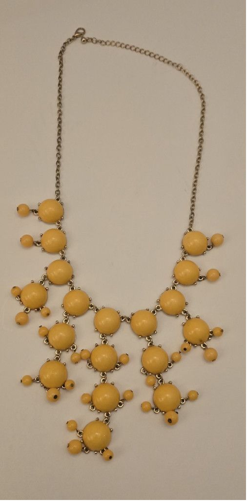 The Unbranded Brand Yellow Foil Beaded 2 Layer Necklace Size ONE SIZE - 1 Thumbnail