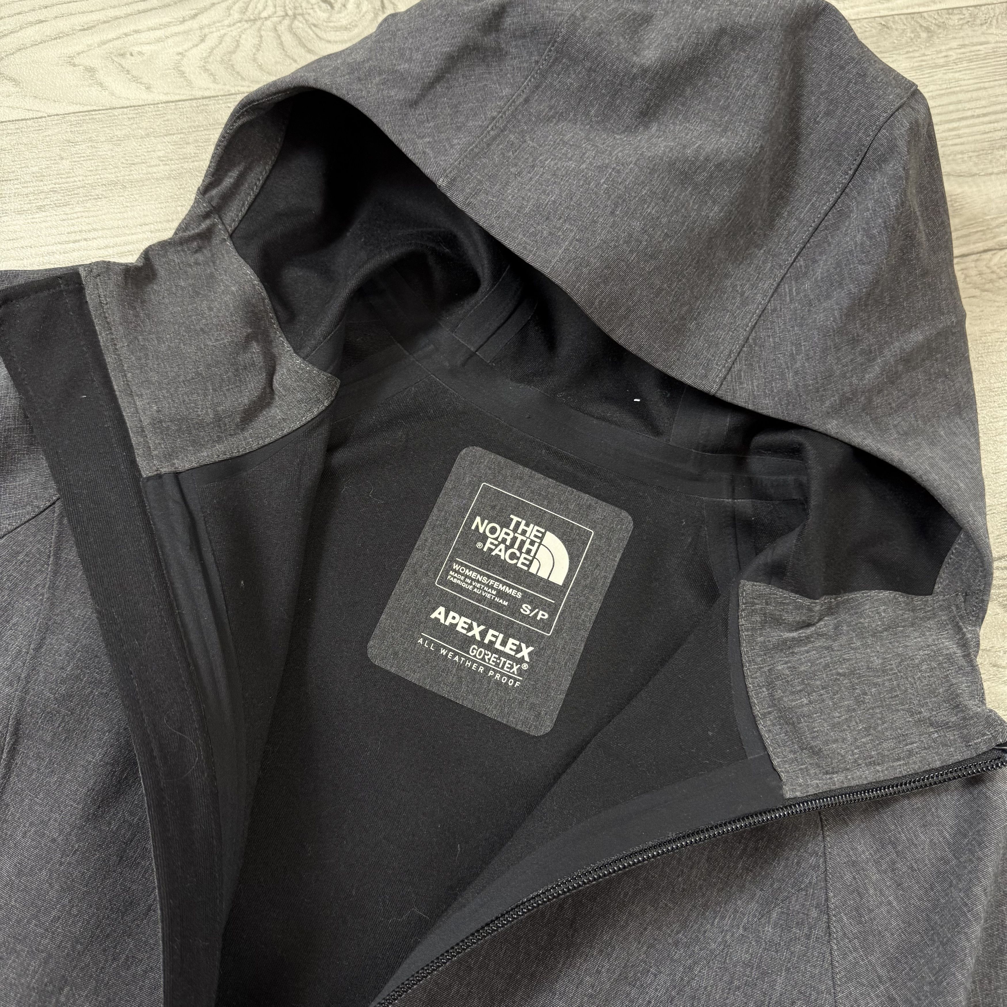 The North Face Vintage The North Face Gore-Tex APEX FLEX Grey Jacket S Size S / US 4 / IT 40 - 12 Thumbnail