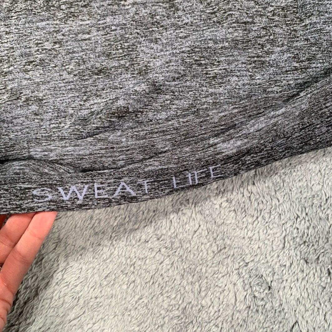 Lululemon **Lululemon Athletica Women's Casual Gray 10** User: **Lululemon Athletica Women's Gray Casual Size 10** Size L / US 10 / IT 46 - 5 Thumbnail