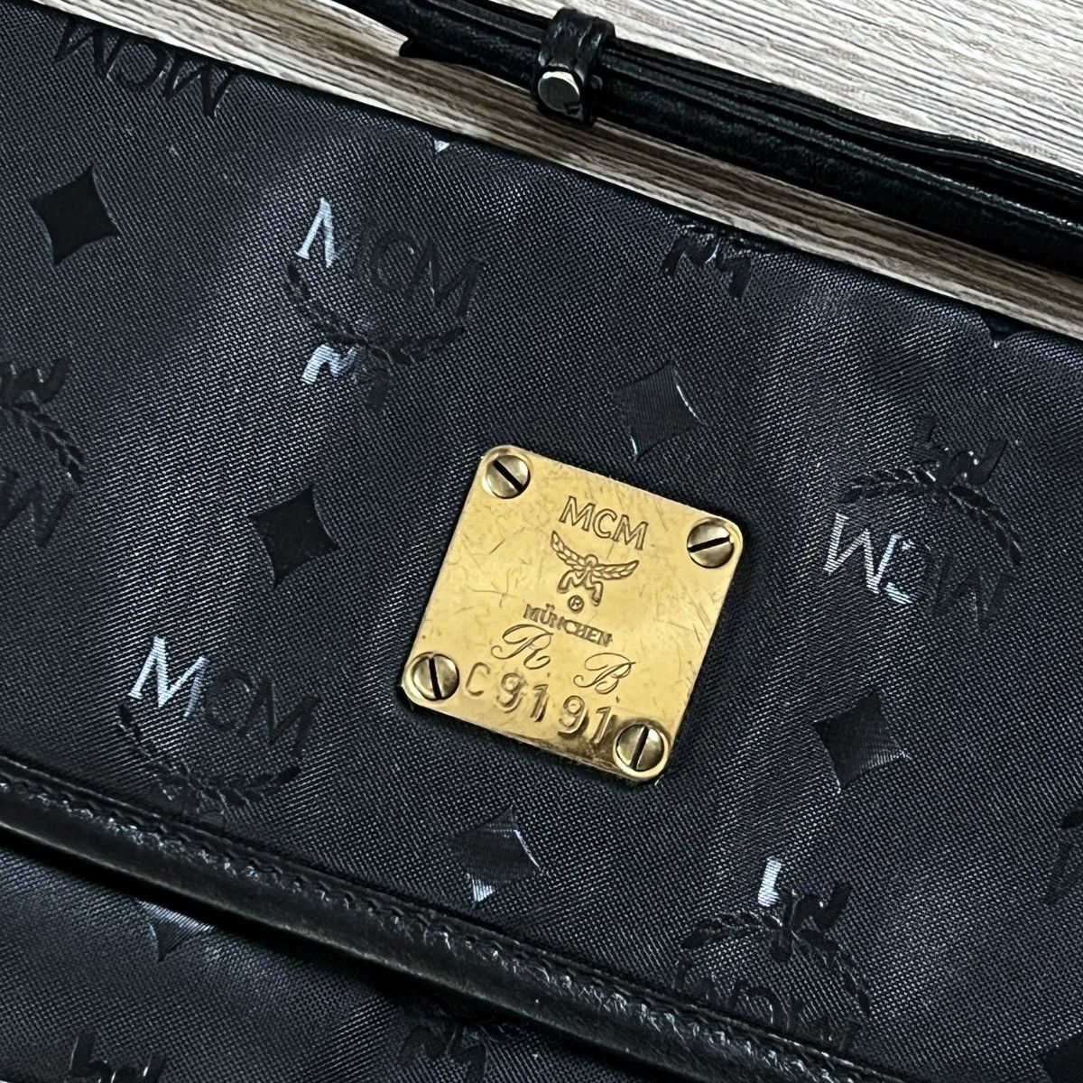 MCM × Vintage Vintage MCM Crossbody Bag Monogram Black West Germany Size ONE SIZE - 4 Thumbnail