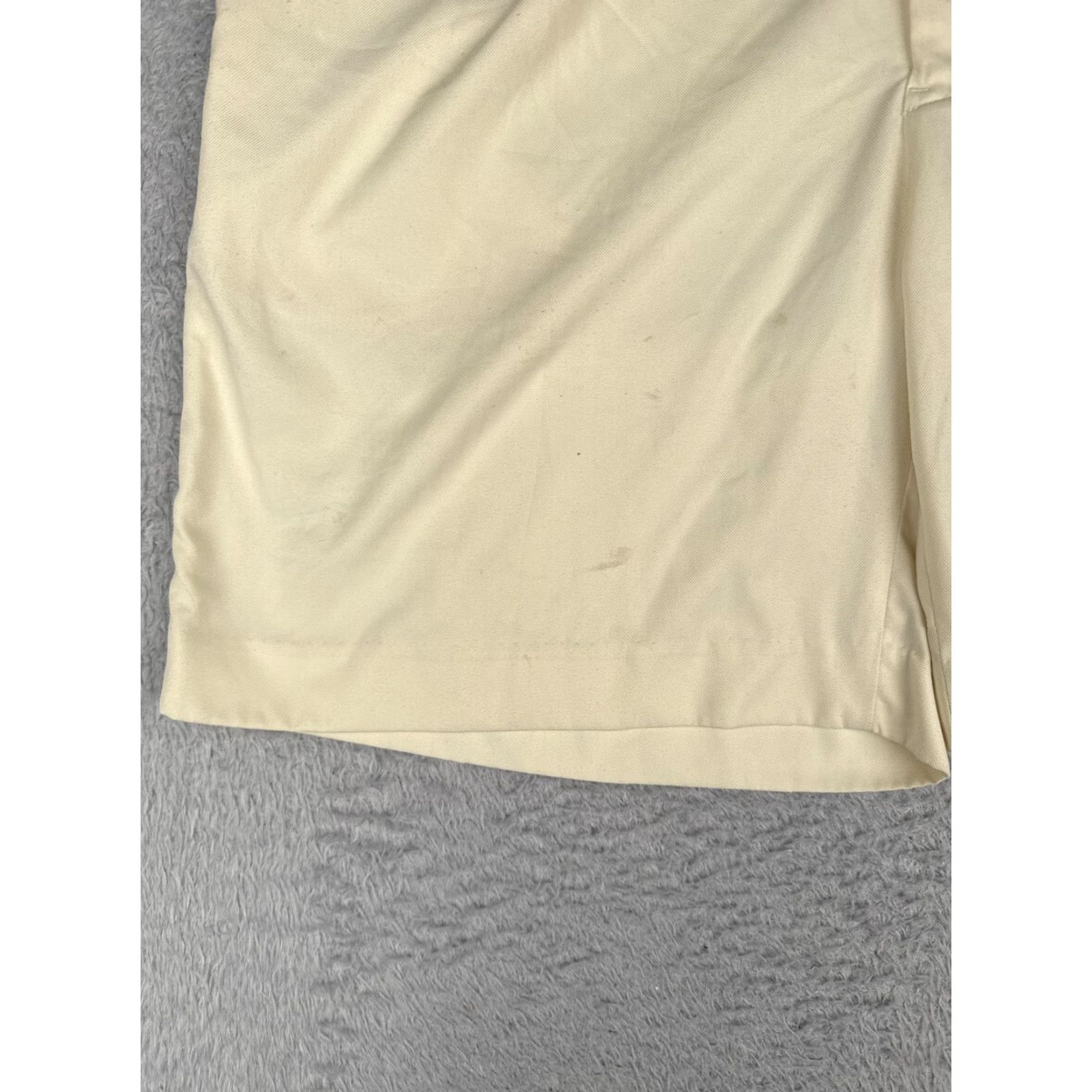 Polo Ralph Lauren Polo Ralph Lauren Polo Golf Shorts Mens 34 Beige Pleated Front Golf Polyester Dress Size US S / EU 44-46 / 1 - 3 Thumbnail