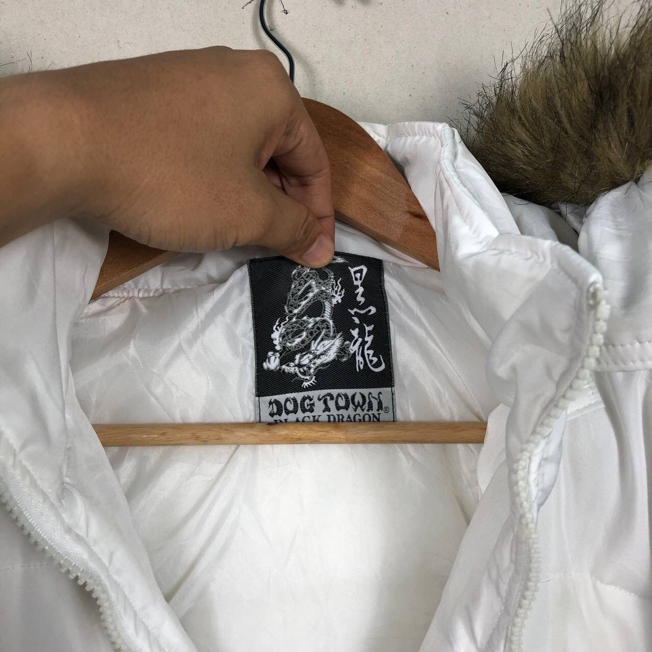 Dogtown Vintage Dogtown Faux Fur Black Dragon Puffer Down Jacket Size US XL / EU 56 / 4 - 11 Thumbnail