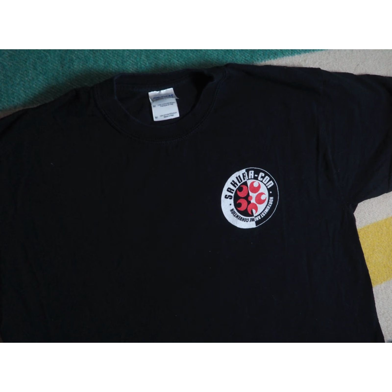 Gildan Y2k Gildan Sakura Con 2014 Anime Manga Staff Black Tee T-Shirt Mens M Size US M / EU 48-50 / 2 - 4 Thumbnail