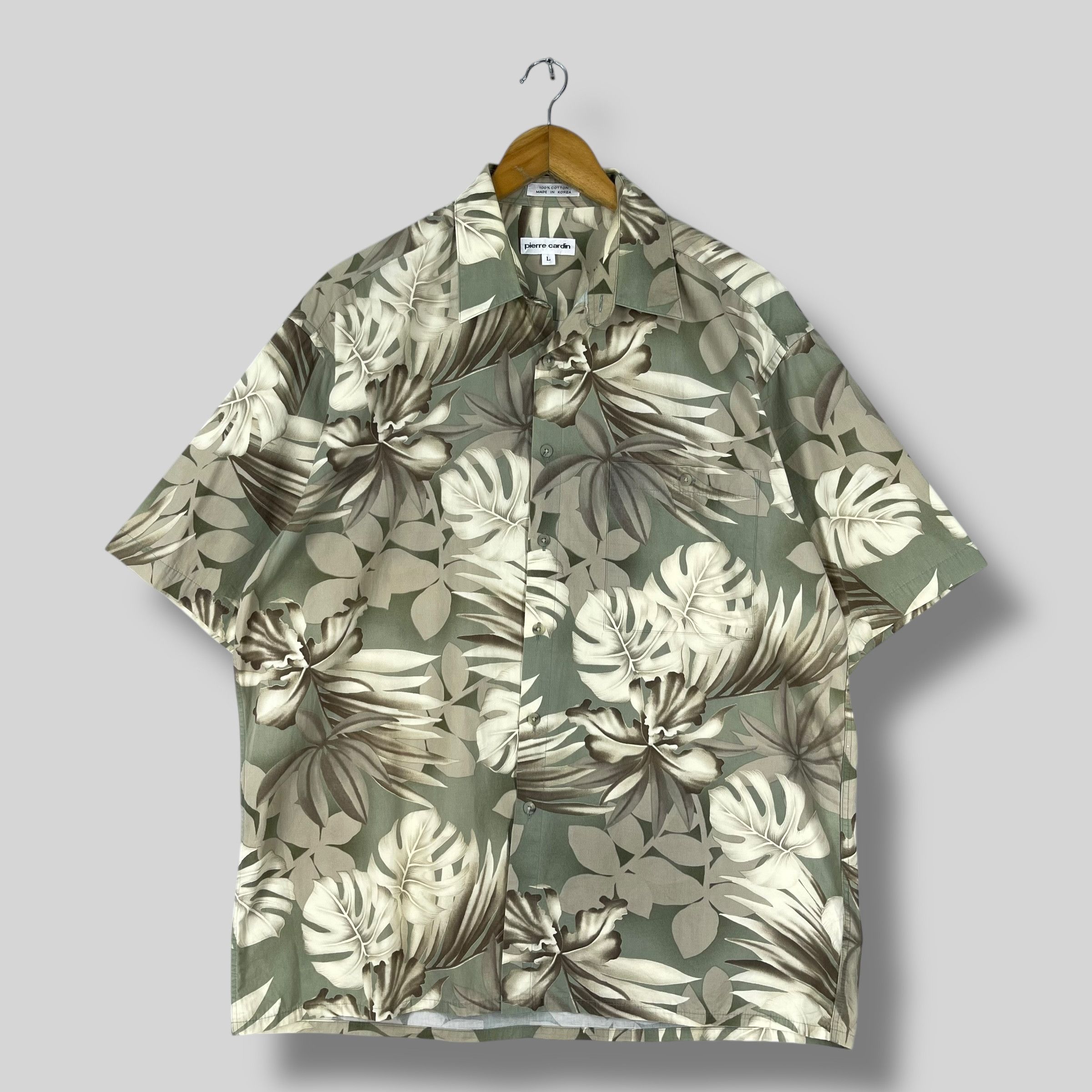 Vintage Vintage PIERRE CARDIN Hawaii Floral Motive Shirt Size US L / EU 52-54 / 3 - 1 Thumbnail