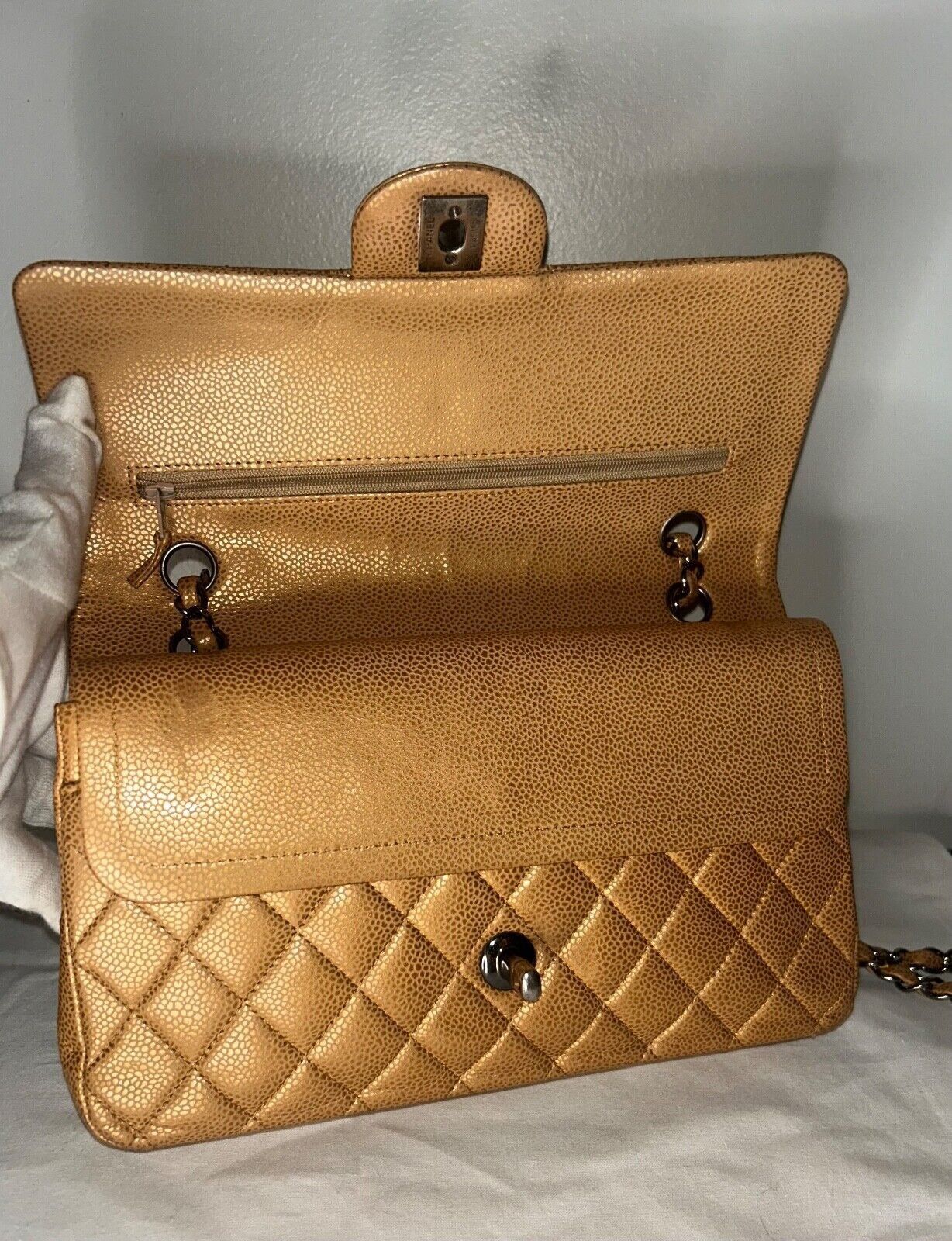 Chanel CHANEL Medium Double Flap Metallic Caviar Leather Bag Golden Size ONE SIZE - 9 Thumbnail