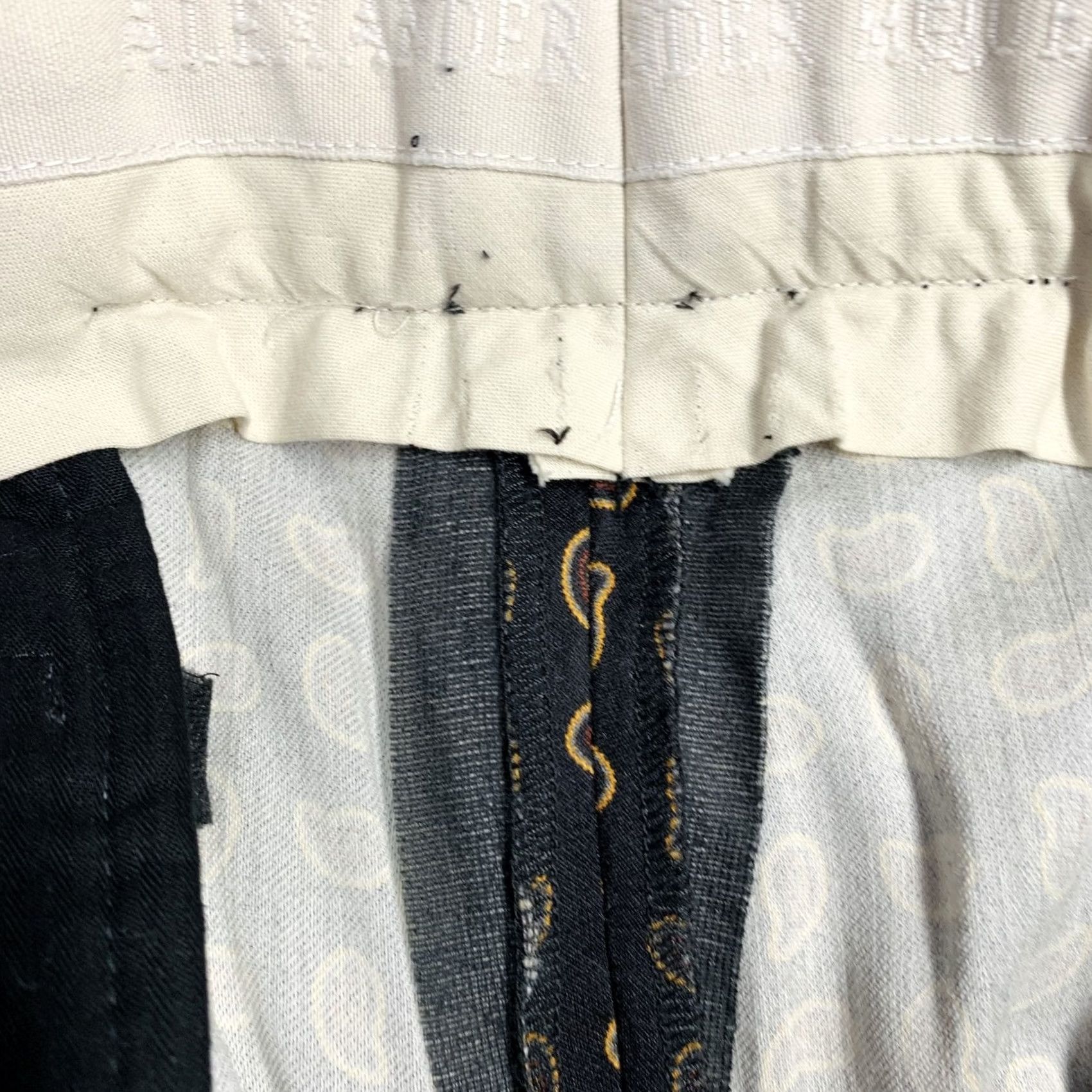 Alexander McQueen ALEXANDER MCQUEEN Size 34 Black Red Yellow Paisley Wool Silk Dress Pants Mens Size US 34 / EU 50 - 6 Thumbnail