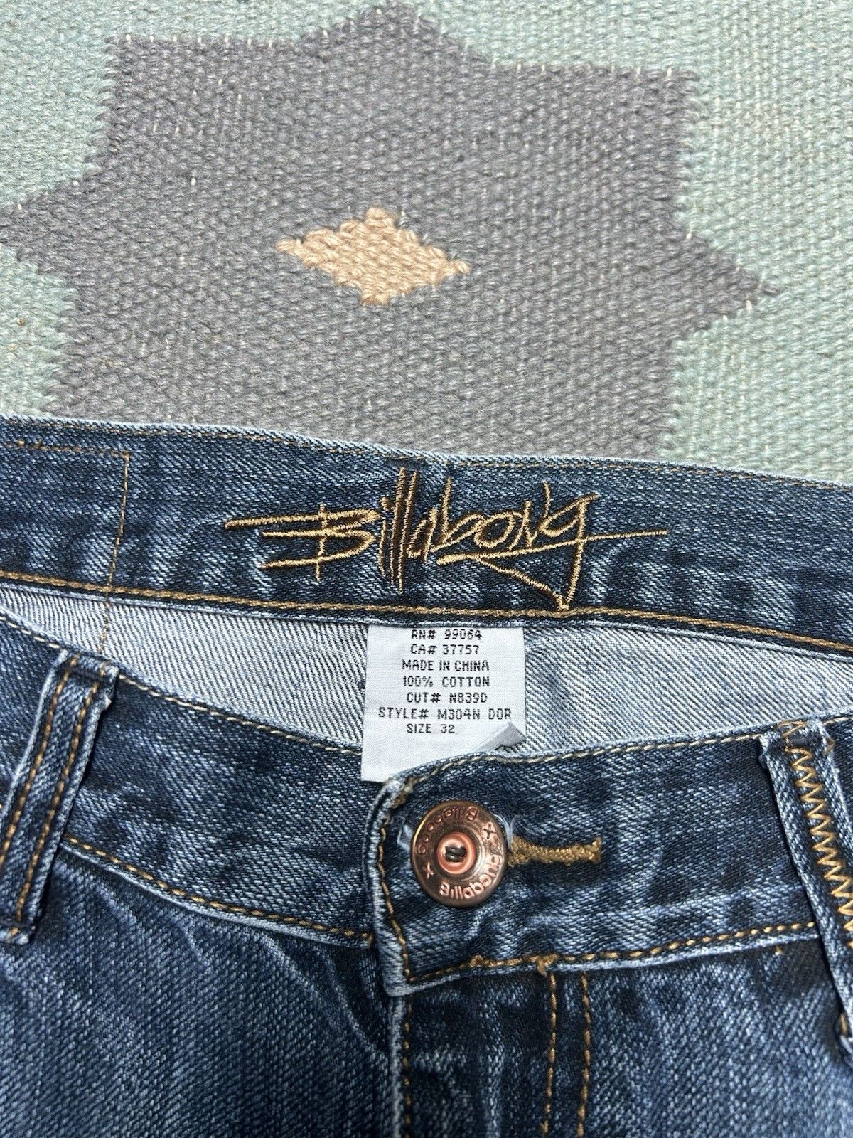 Vintage Vtg y2k billabong jeans straight fade surf skate baggy 32x31 Size US 32 / EU 48 - 5 Thumbnail