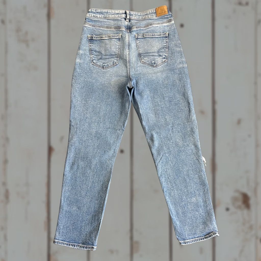 American Eagle Outfitters American Eagle Outfitters Mom Jeans Womens 10 Regular Distressed Stretch Blue Denim Regular Rise 28in 5-Pocket Boots Size 32" / US 10 / IT 46 - 1 Thumbnail