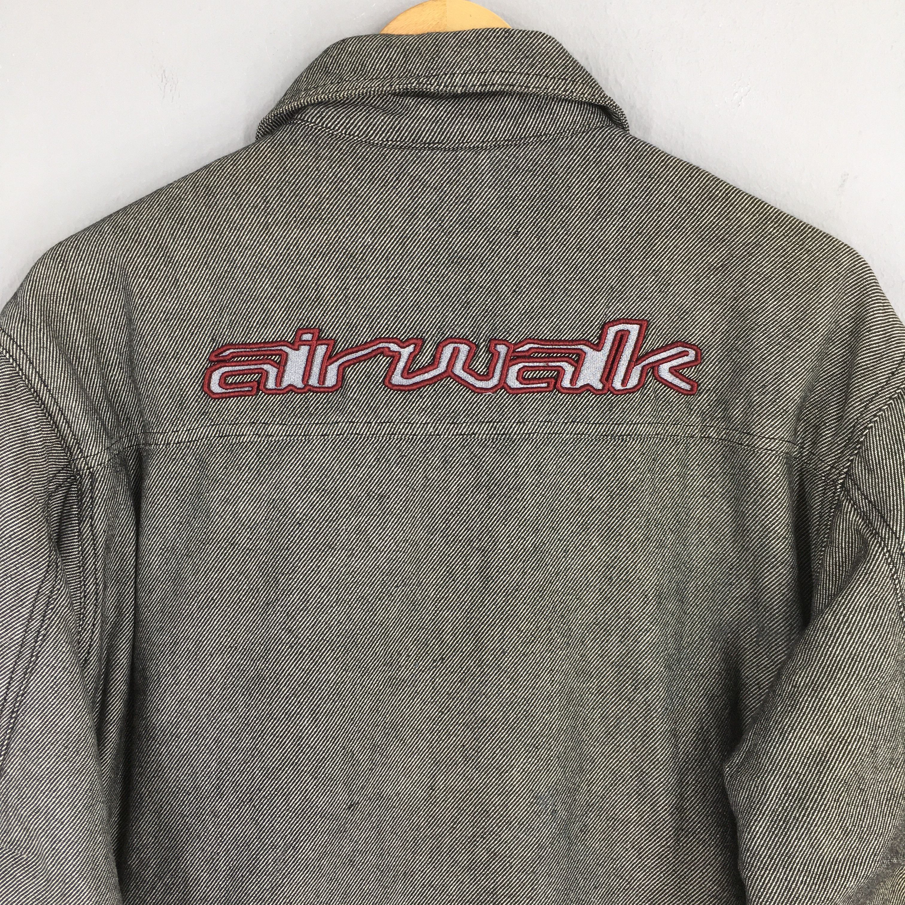 Airwalk Vintage Airwalk Denim Chore Workers Jacket Labour Medium Size US M / EU 48-50 / 2 - 9 Thumbnail