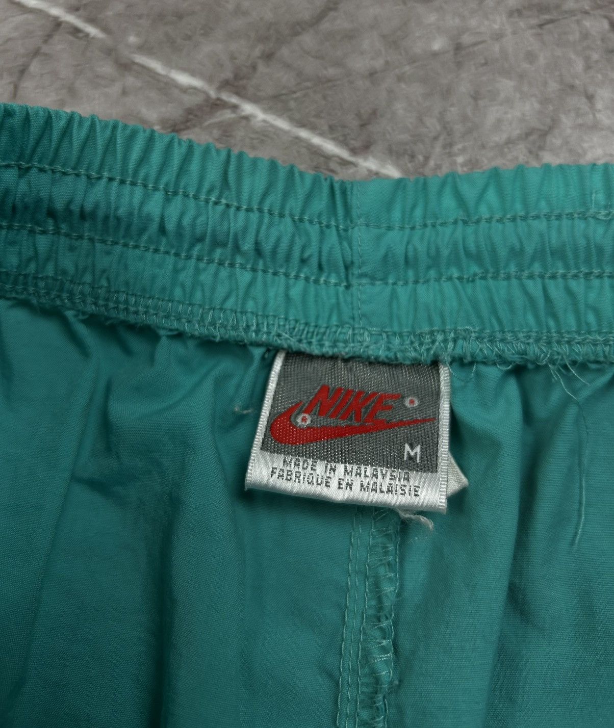 Nike Men's Sweatpants Nike vintage 90s Birch Size US 32 / EU 48 - 7 Thumbnail