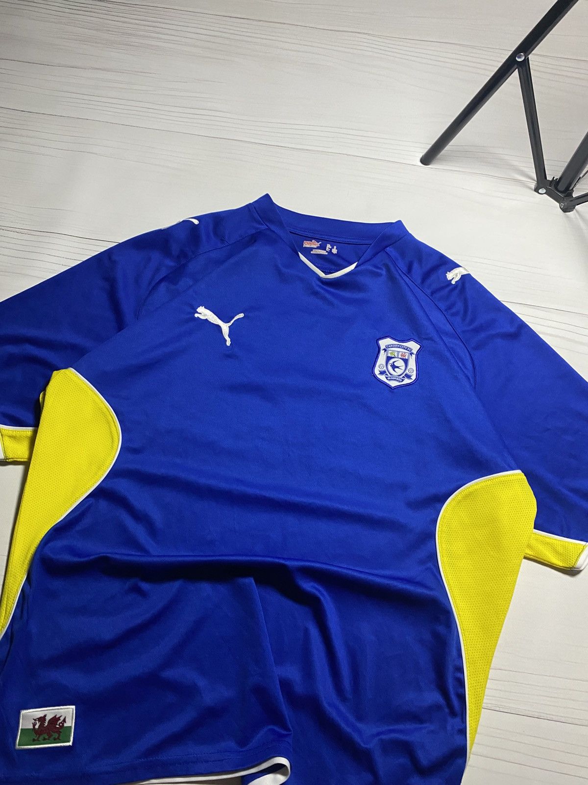 Vintage Vintage Puma Cardiff City 2009/10 home football y2k t shirt Size US M / EU 48-50 / 2 - 12 Thumbnail