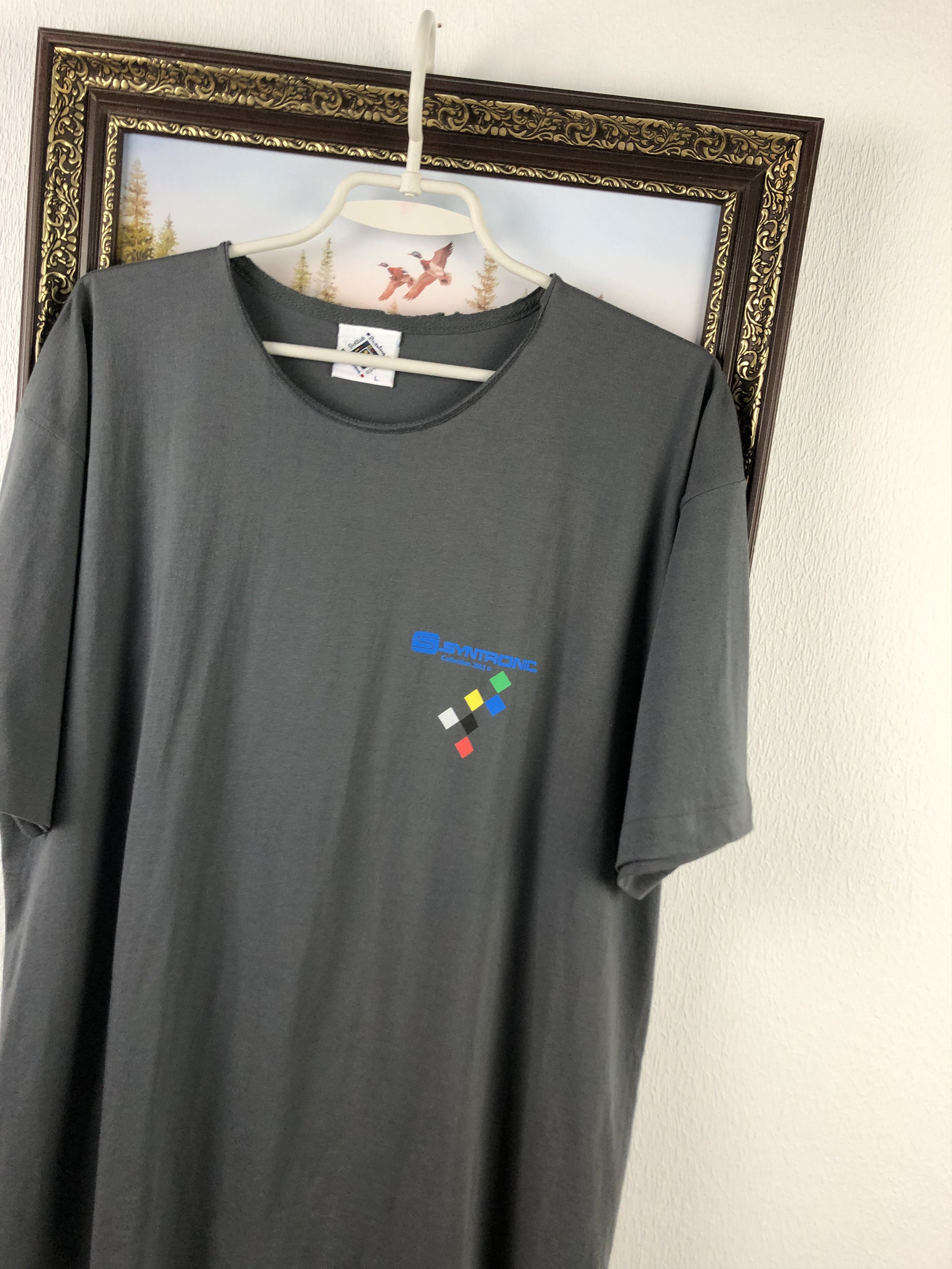 Vintage Vintage Syntronic Tee Design Technology Shirt Windows Apple Size US L / EU 52-54 / 3 - 6 Thumbnail