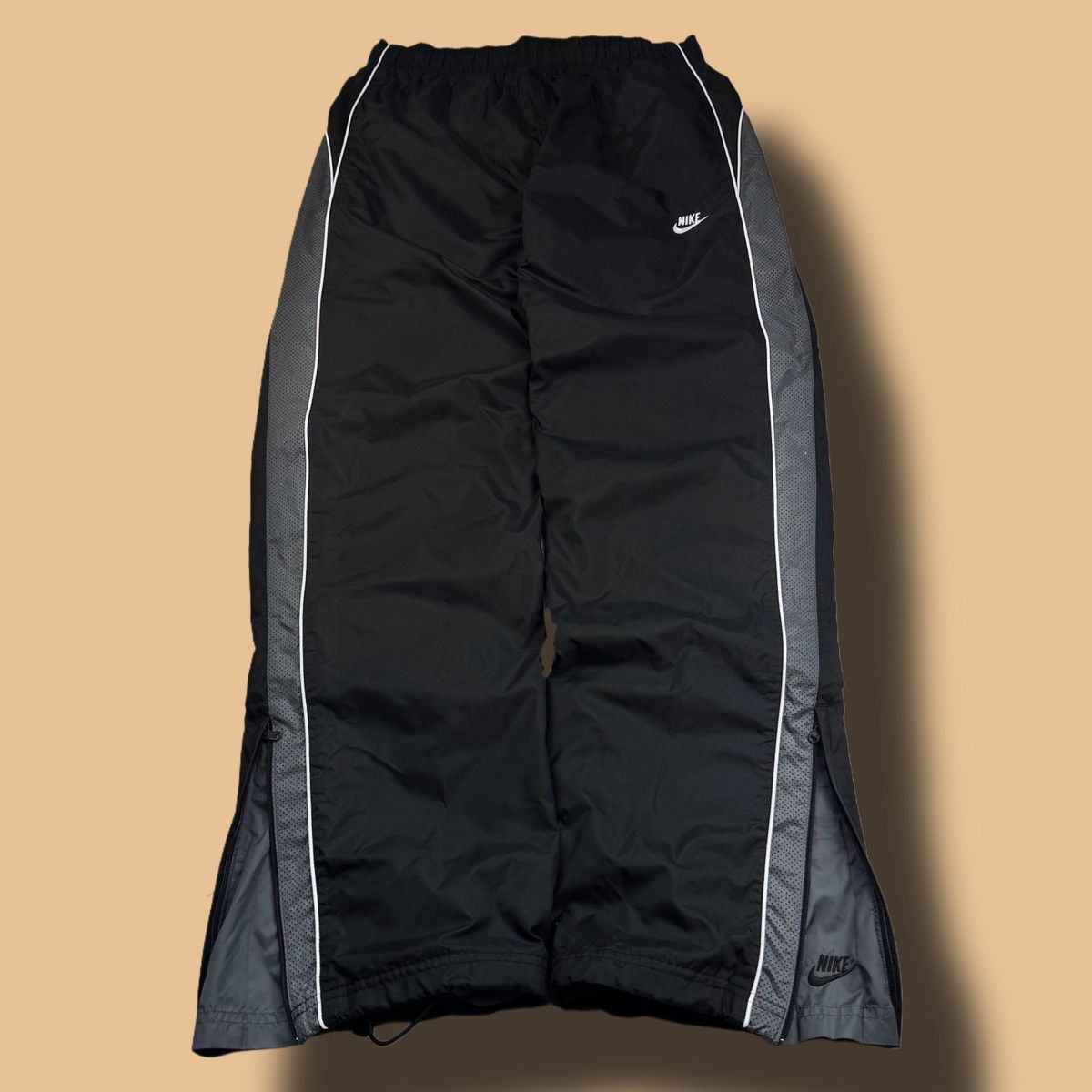Nike ACG Vintage Water Resistant Black Track Pants Stretch