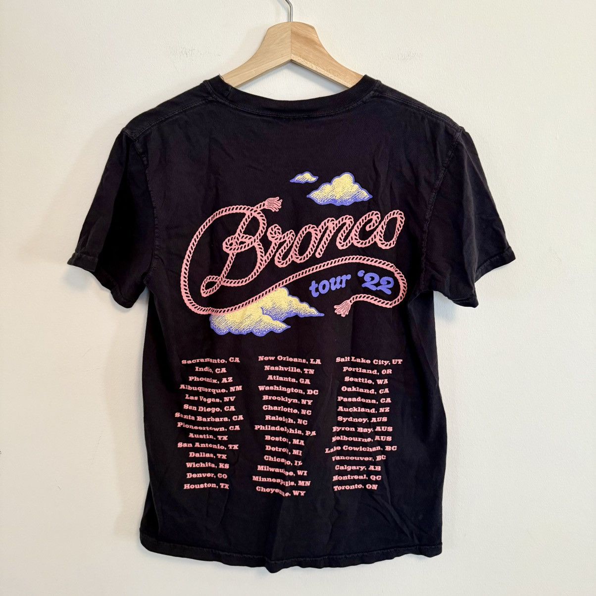Band Tees Orville Peck 2022 Bronco Tour Merch Short Sleeve Graphic Tee Size US S / EU 44-46 / 1 - 2 Thumbnail