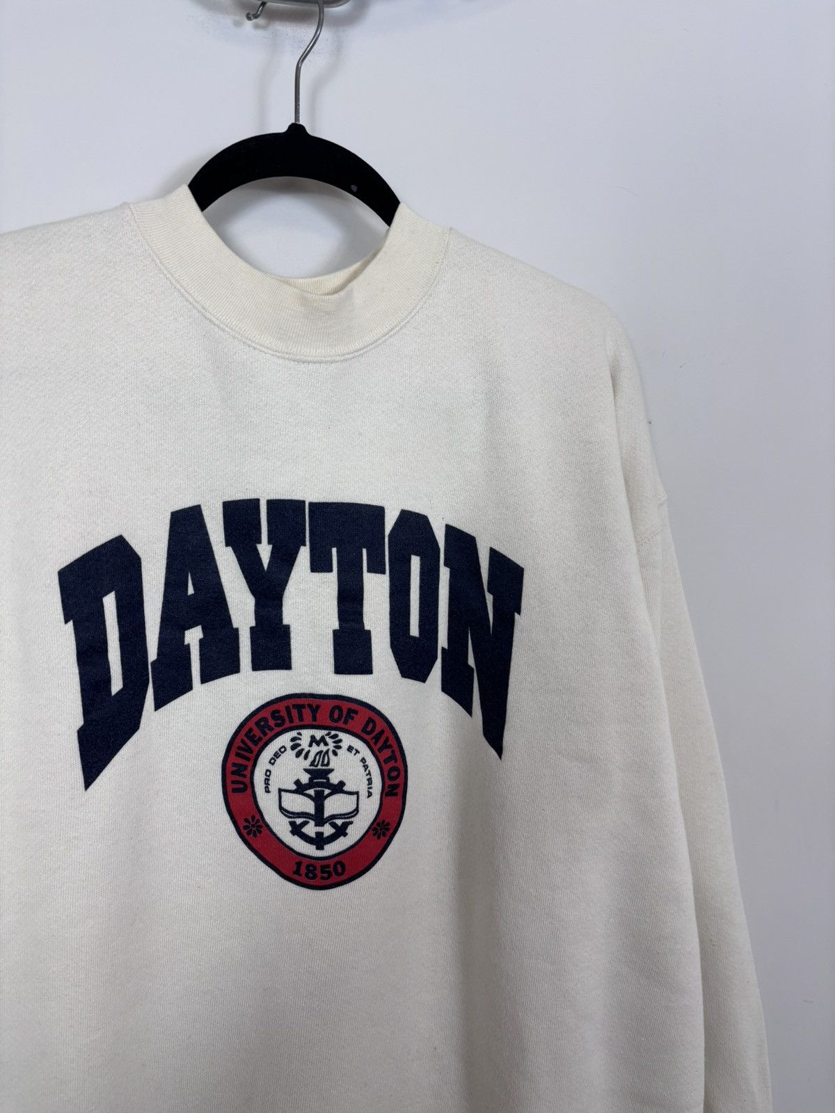 Vintage Vintage University Of Dayton Sweatshirt Crewneck Made In USA Size US XL / EU 56 / 4 - 5 Thumbnail