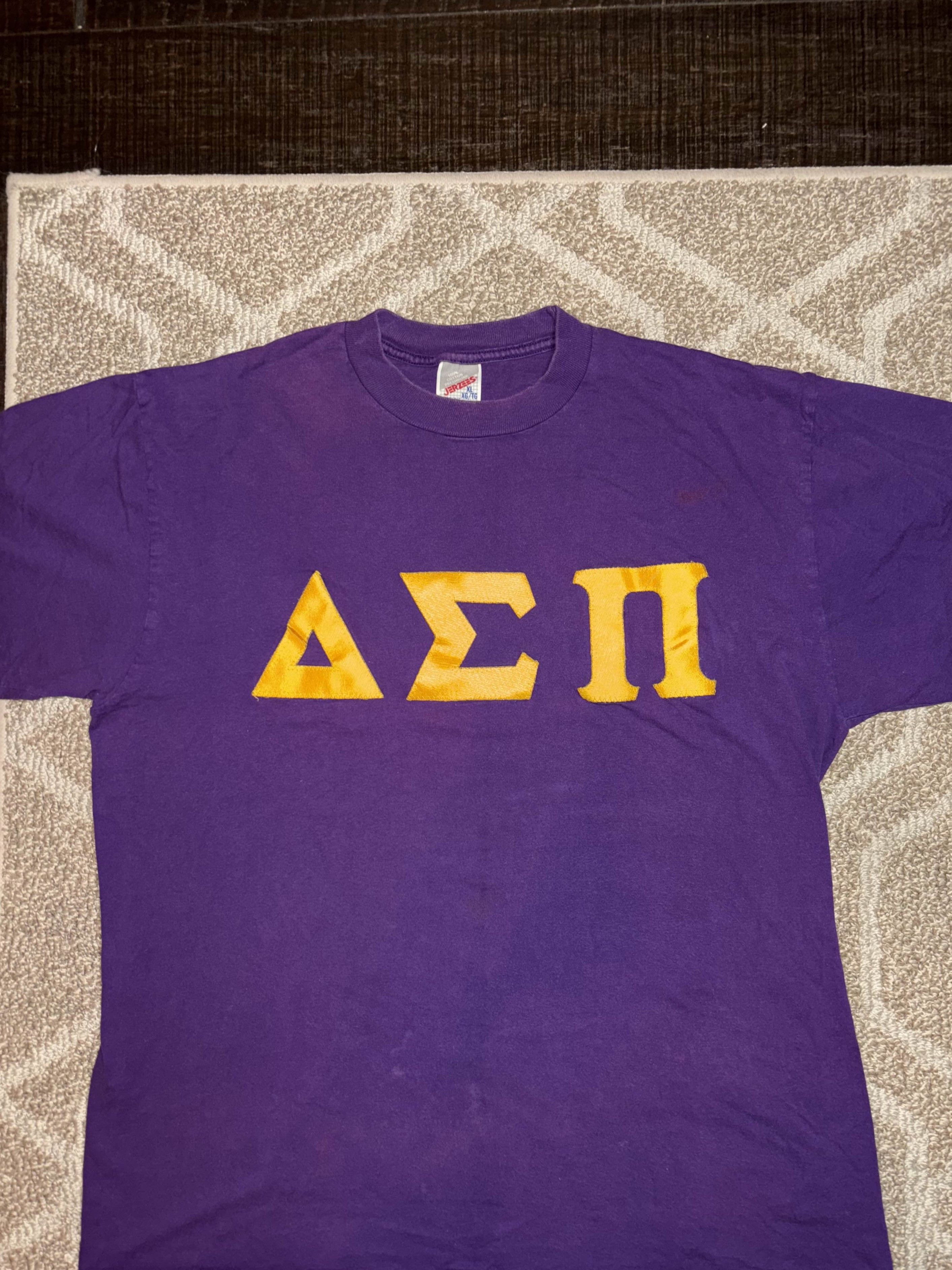 Vintage Vintage 90s Delta Sigma Pi Frat Shirt Size US XL / EU 56 / 4 - 3 Thumbnail