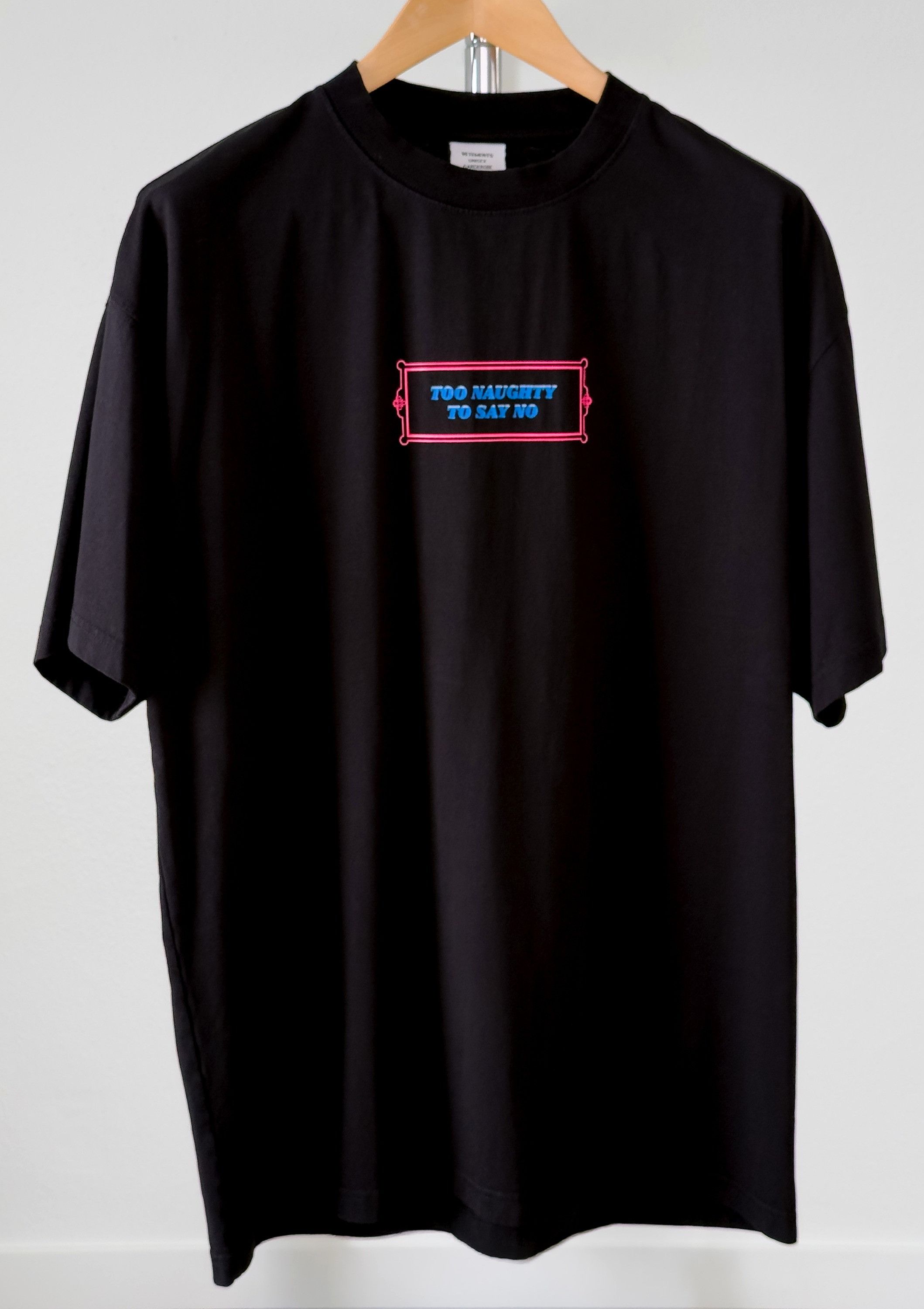 Vetements Vetements Heart Rhinestone Short Sleeve Tee. | Grailed