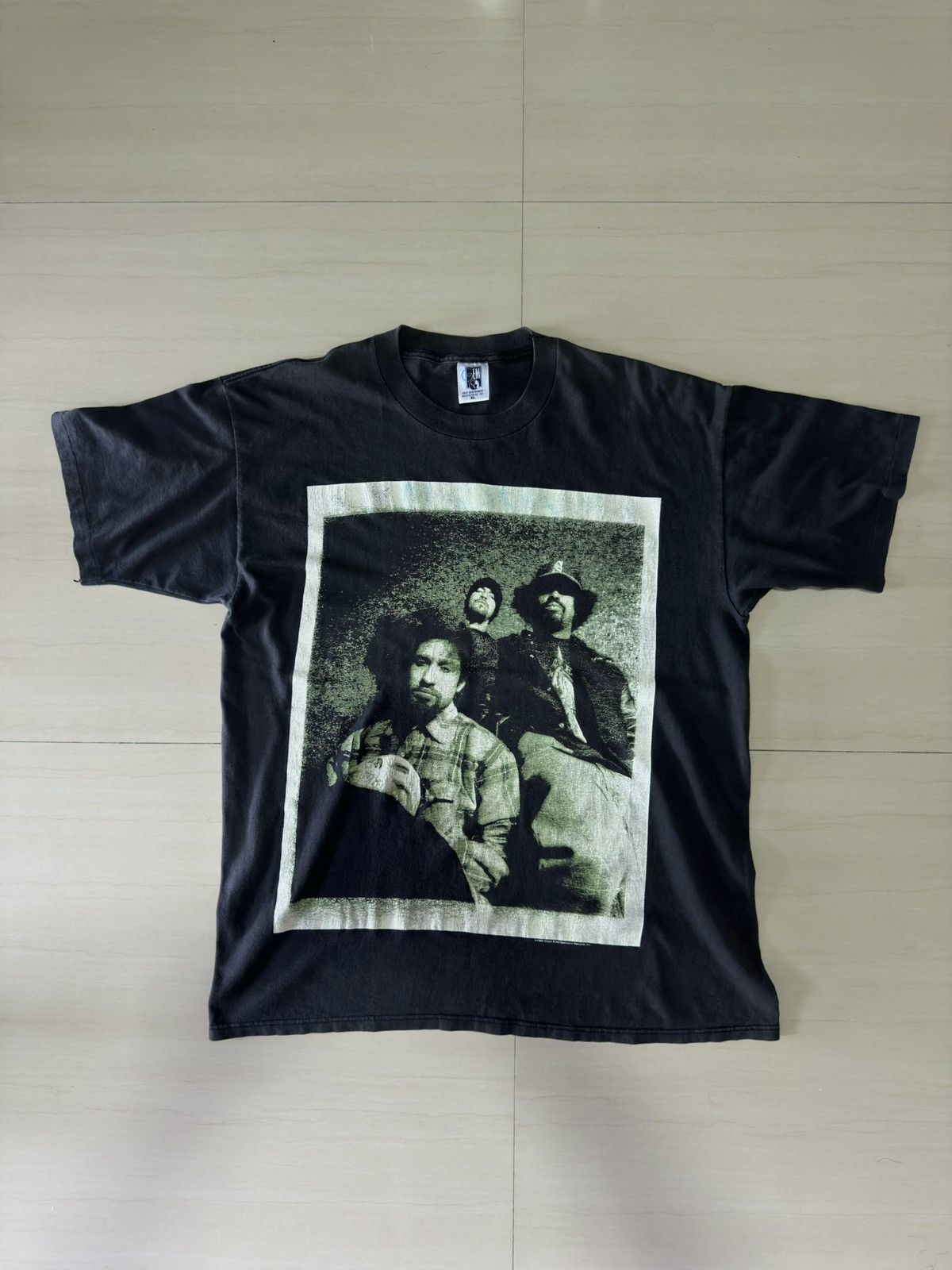 Band Tees 1994 Cypress Hill Insane in The Brain Rap Rare 90s Shirt Size US XL / EU 56 / 4 - 2 Thumbnail