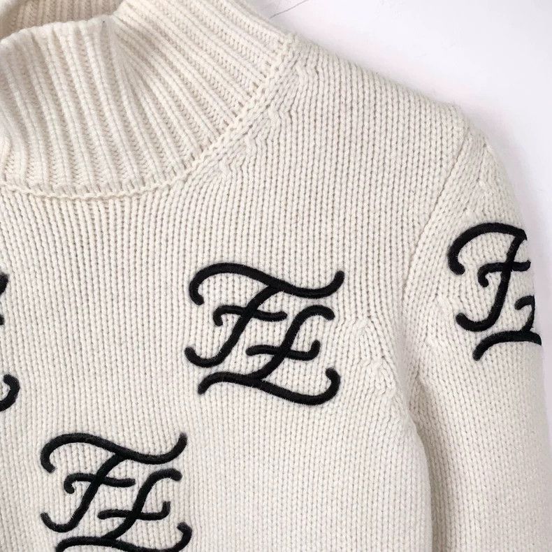 Fendi FENDI Logo Embroidered High-Neck White Wool Long Sleeve Kn Size XXS / US 00 / IT 34 - 3 Thumbnail