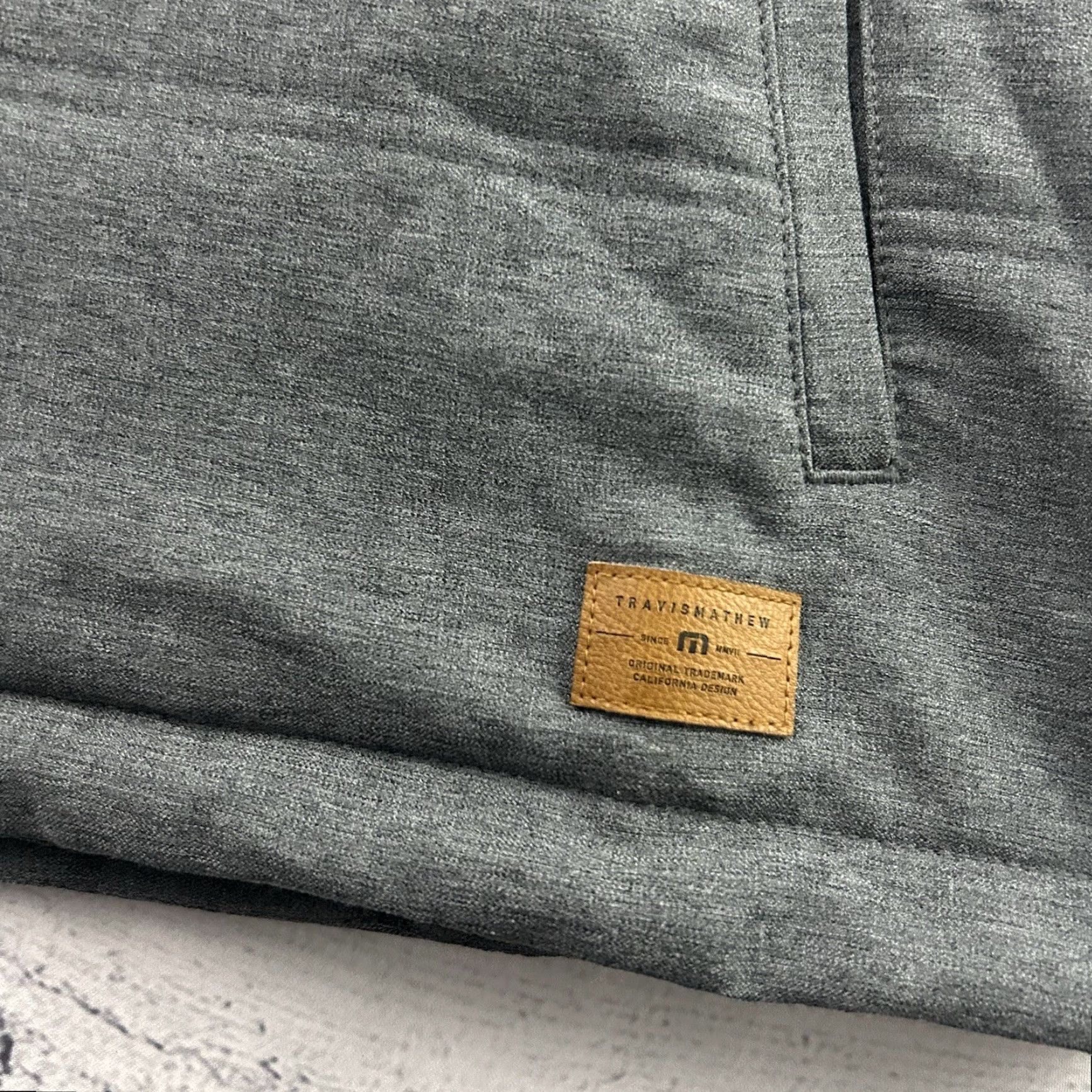 TravisMathew Travis Mathew Scavenger Full Zip Hooded Golf Jacket Men M Black Gray Shirt Size US M / EU 48-50 / 2 - 6 Thumbnail