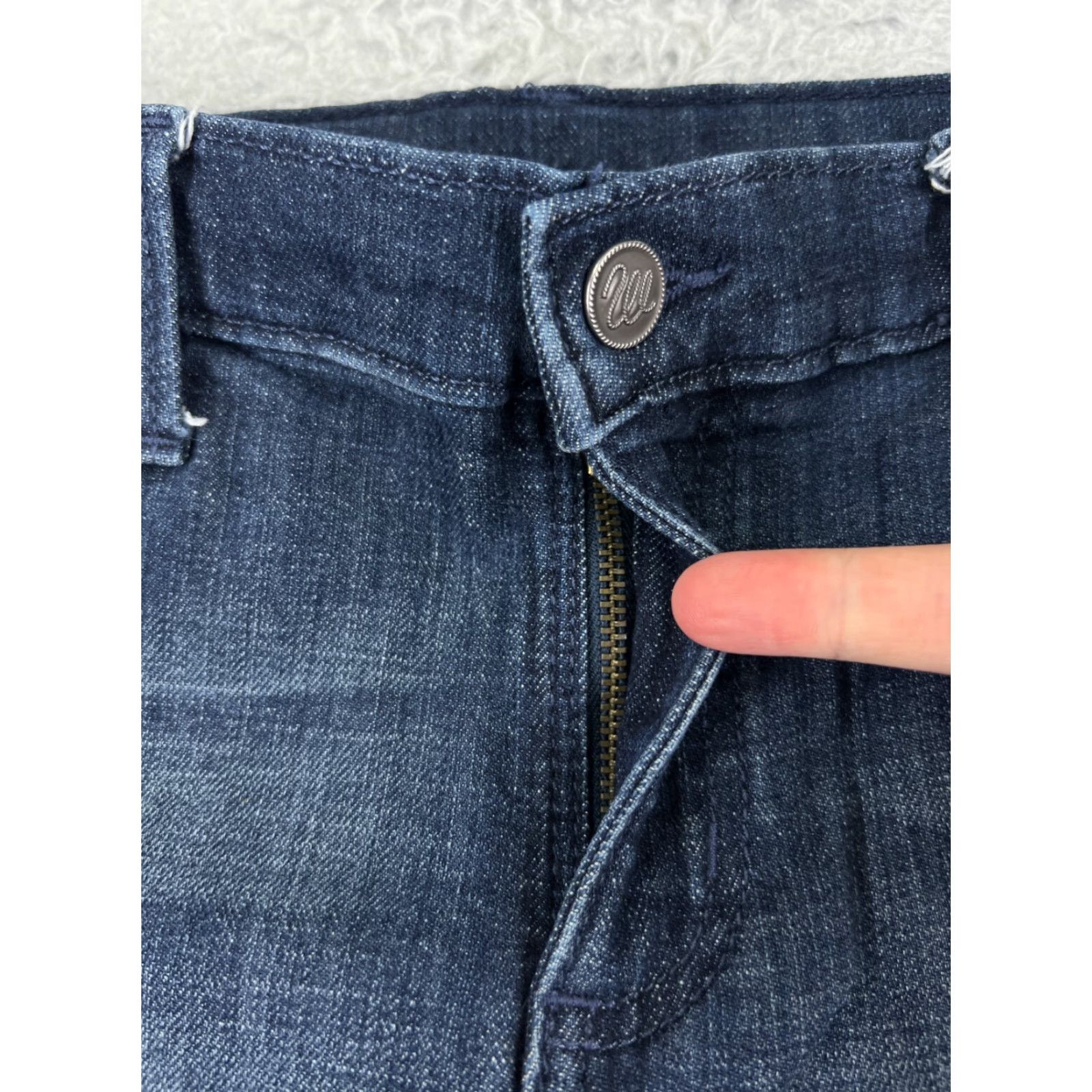 Wrangler VINTAGE Wrangler Jeans Juniors 14 Blue Denim Bootcut Mid Rise 25x28 Dark Wash Slimming Classic Womens Size 36" / US 14 / IT 50 - 5 Thumbnail