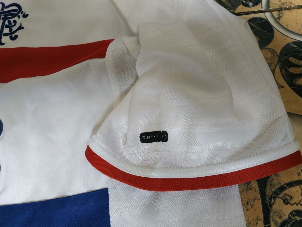 Nike Vintage Nike Rangers FC 2001/02 Away Jersey ntl: Sponsor L Size US XL / EU 56 / 4 - 6 Thumbnail