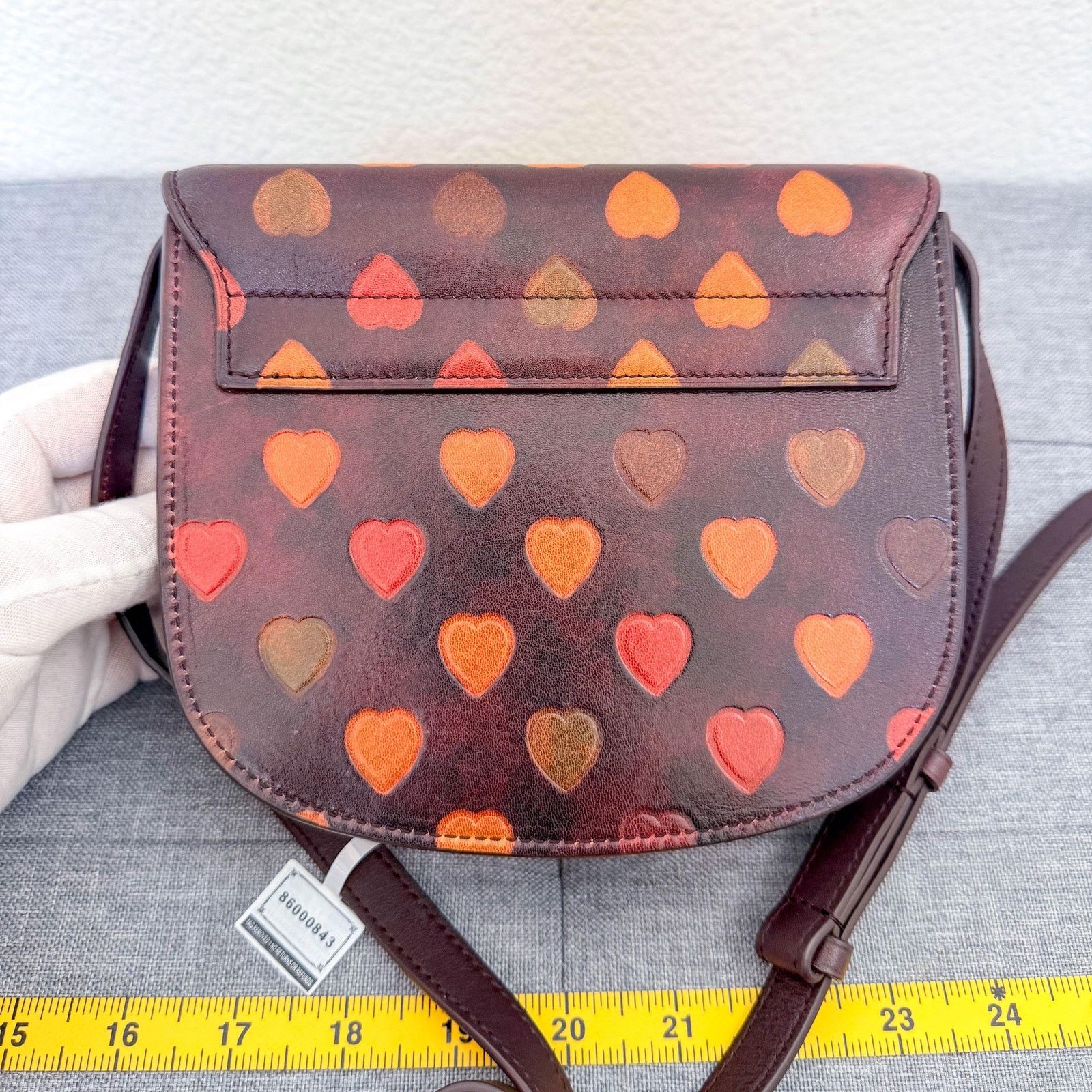 Saint Laurent Paris Authentic YSL Heart Print Leather Crossbody Bag Limited Size ONE SIZE - 3 Thumbnail