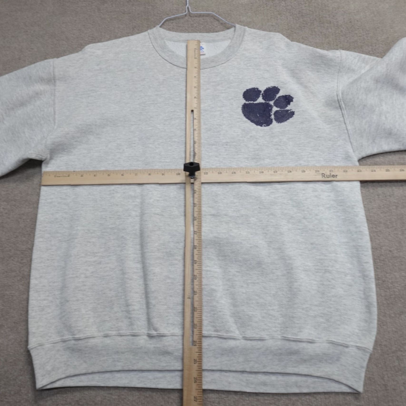 Vintage VINTAGE Pequannock Panthers Sweatshirt Large Gray Crew Neck Men Senior? Size US L / EU 52-54 / 3 - 4 Thumbnail