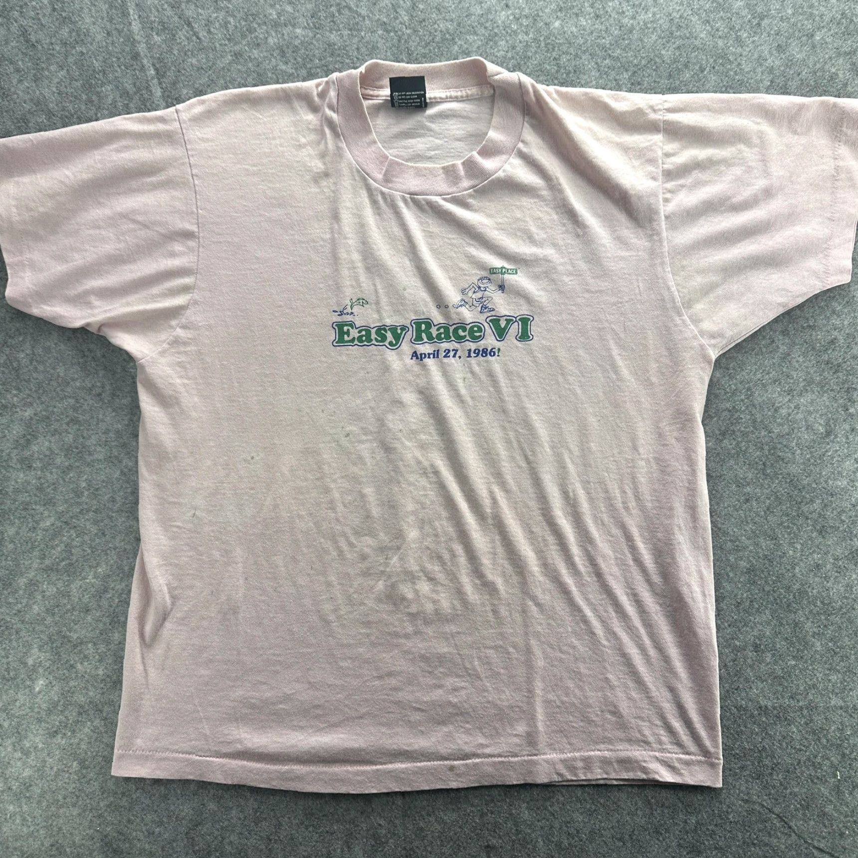 Vintage VINTAGE Screen Stars BestEasy Race VI Shirt Mens XL Pink 1986 Running Graphic Tee Made USA 80s Mens XL Pink Graphic Print 80s Sports Racing Tee Size US XL / EU 56 / 4 - 2 Thumbnail