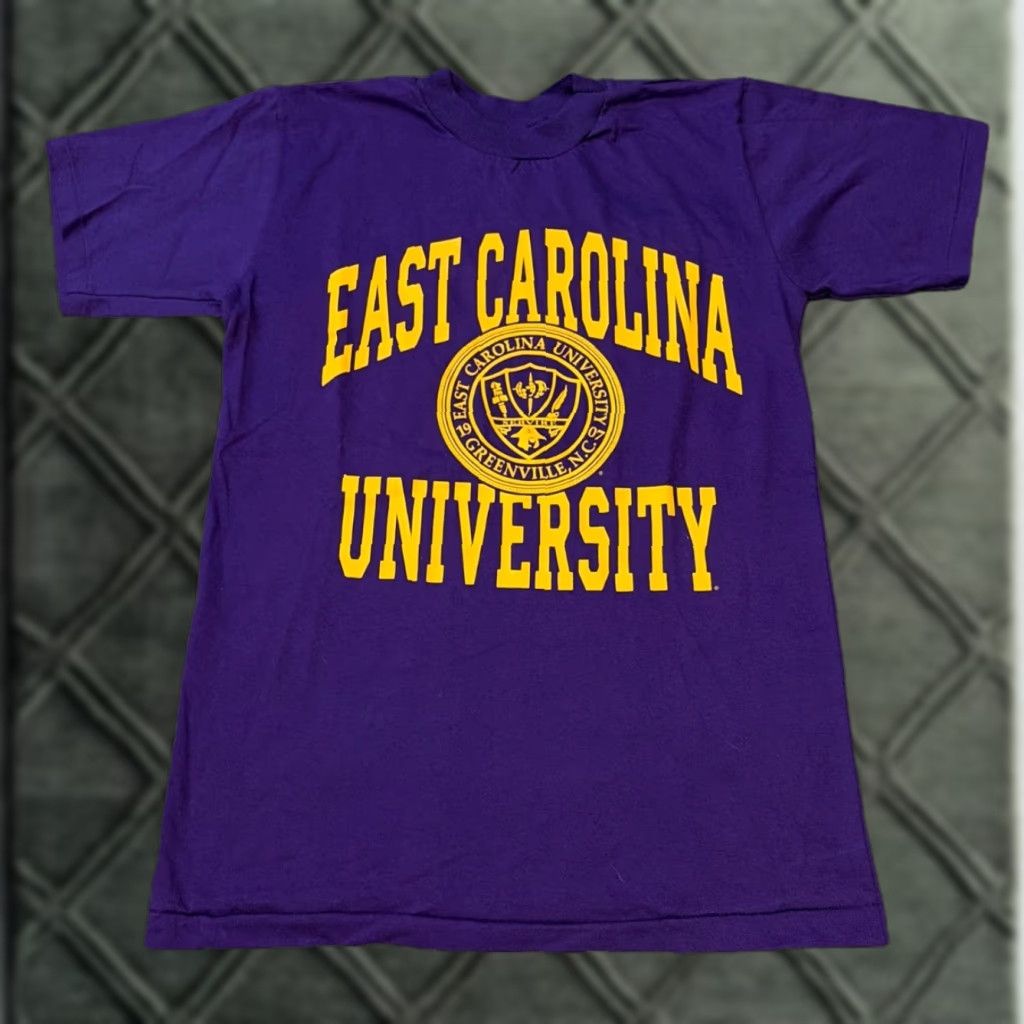 Vintage VINTAGE East Carolina University Pirates NCAA T-Shirt Small Purple Shirt Mens Cotton Exchange Size US S / EU 44-46 / 1 - 1 Thumbnail