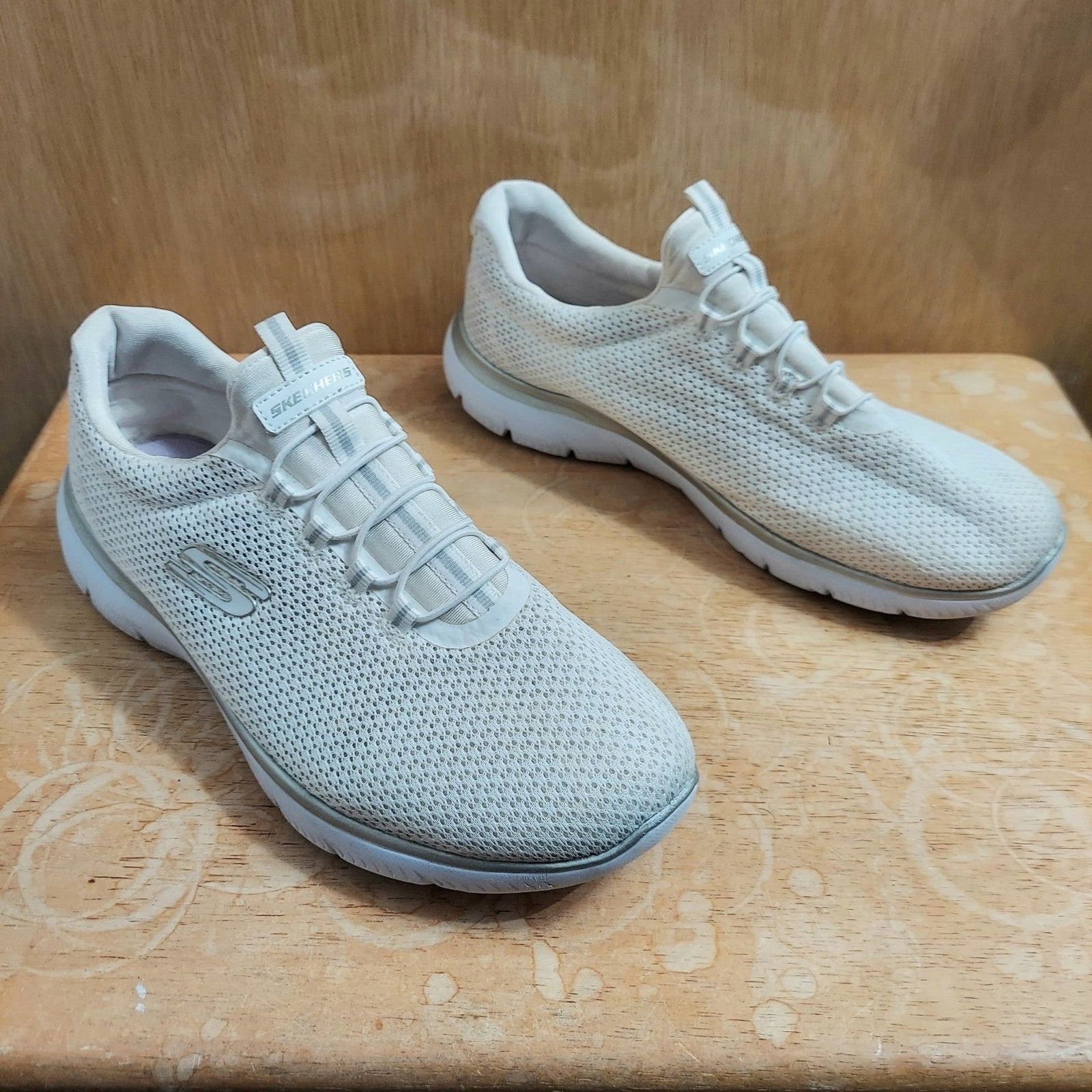 SKECHERS Skechers Summits Women's US 9.5 White Silver Running Shoes Size US 9.5 / IT 39.5 - 2 Thumbnail