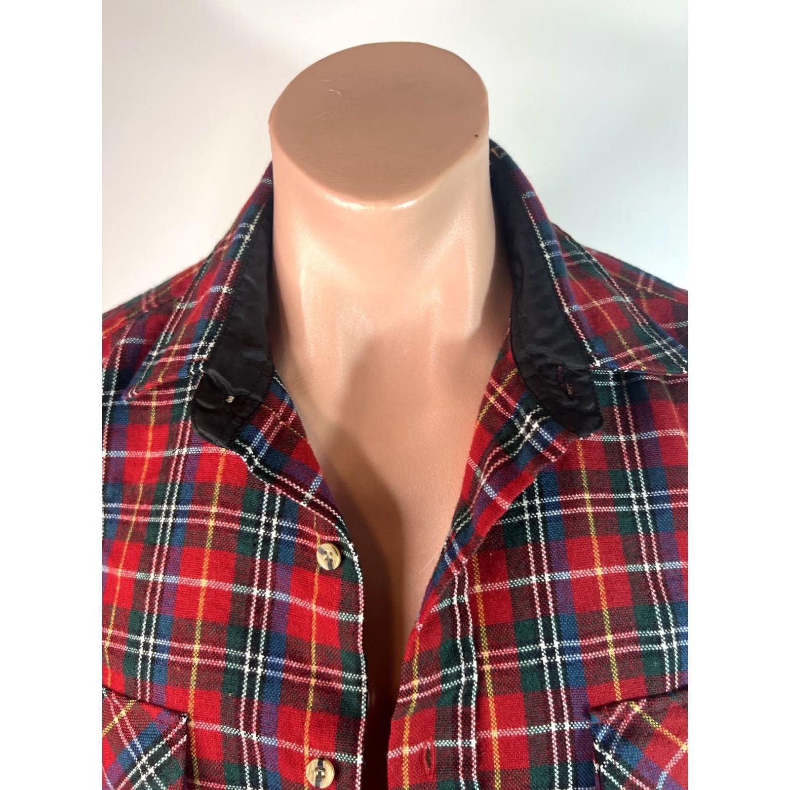 Vintage VINTAGE GFC Trading Co Shirt Mens Size M Plaid Red Flannel Button-Up Long Sleeve Pockets Size US M / EU 48-50 / 2 - 5 Thumbnail