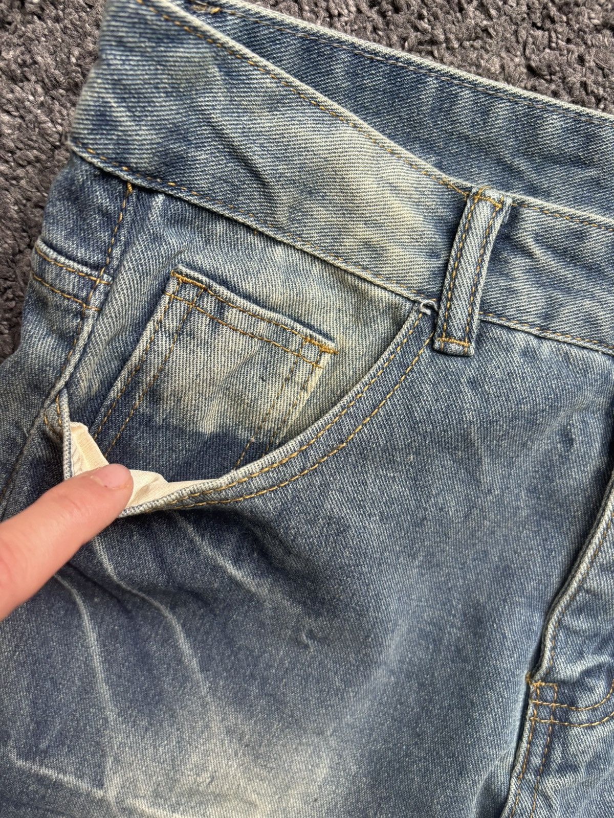 Jean × Vintage Vintage very rare wide leg electric thunder blue baggy jeans Size US 33 - 11 Thumbnail