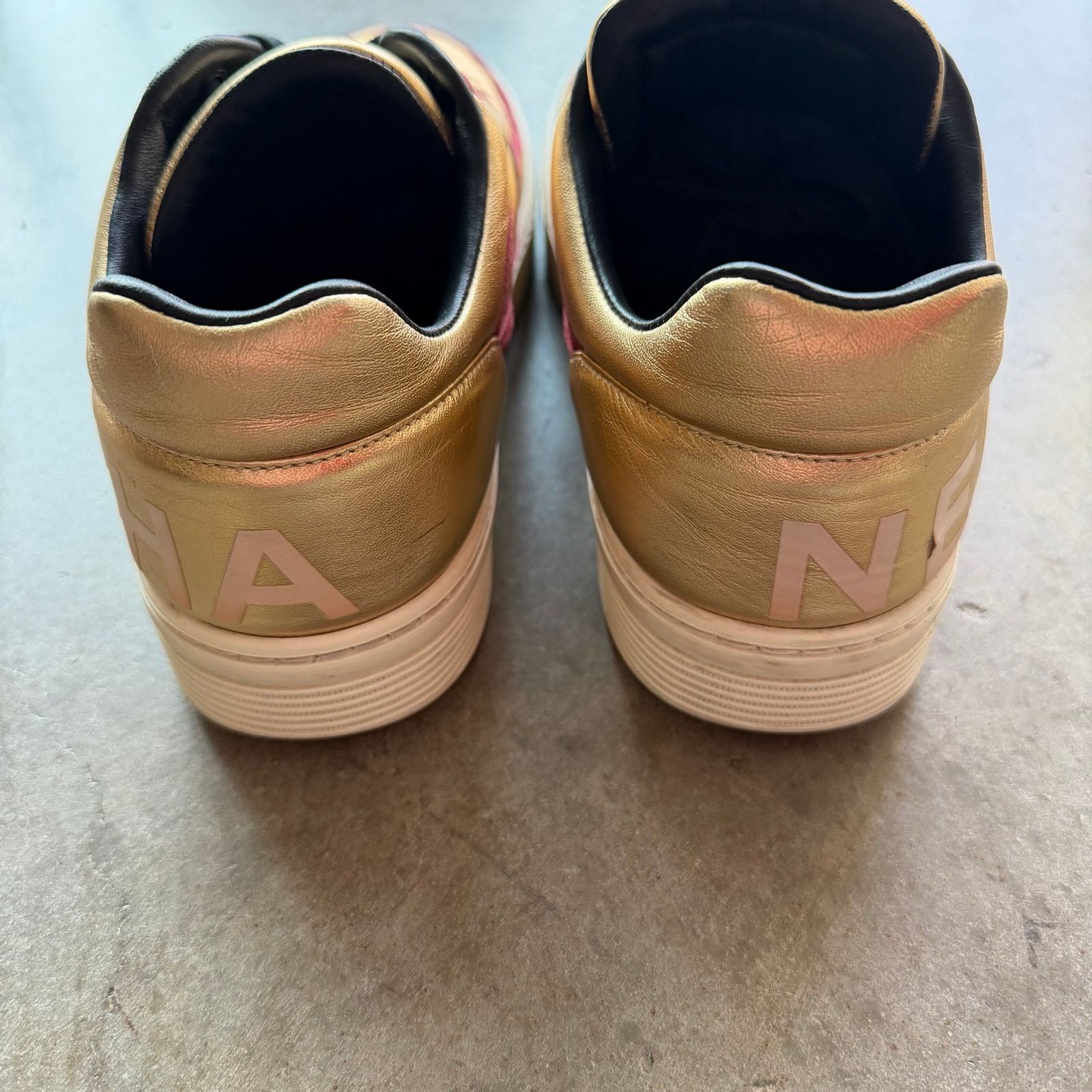 Chanel Chanel Metallic Satin Lambskin Lowtop Sneakers Size US 6.5 / IT 36.5 - 4 Thumbnail