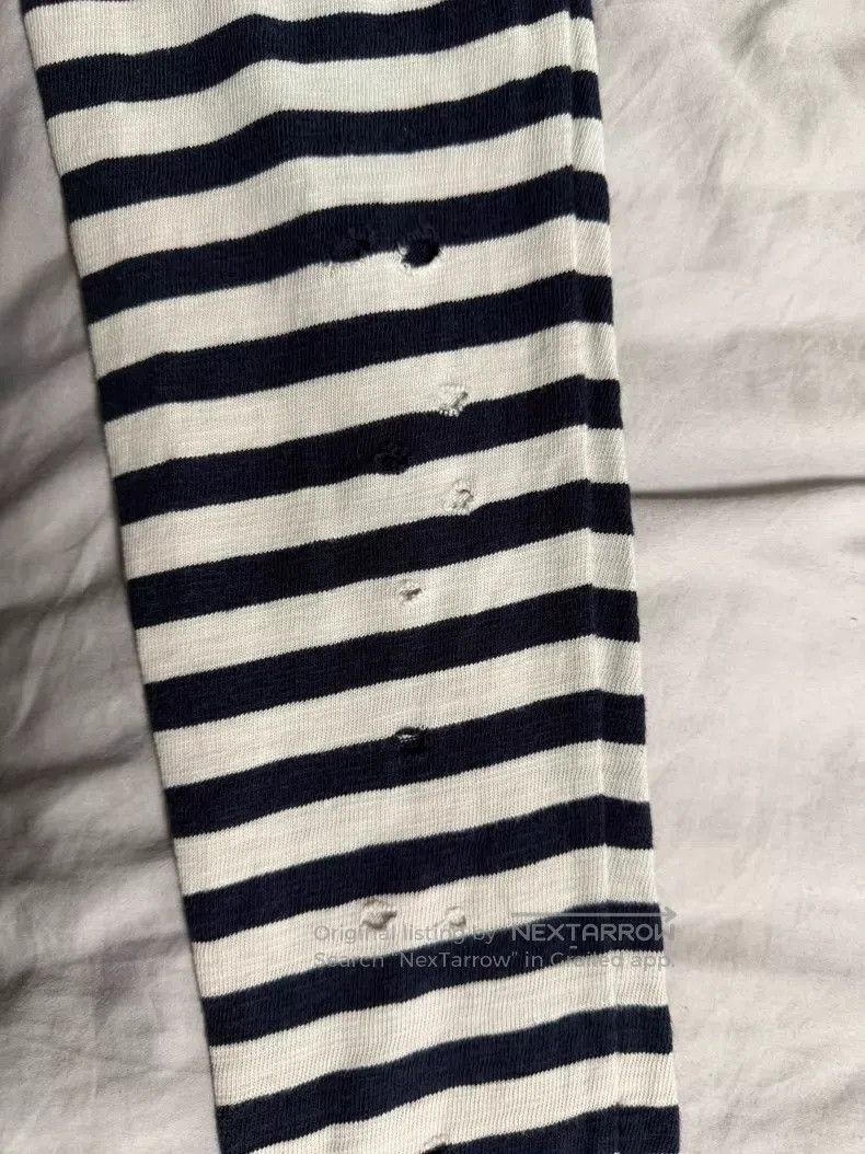 Balmain BALMAIN Navy Striped Long Sleeve Destroyed T-Shirt i Size US S / EU 44-46 / 1 - 6 Thumbnail
