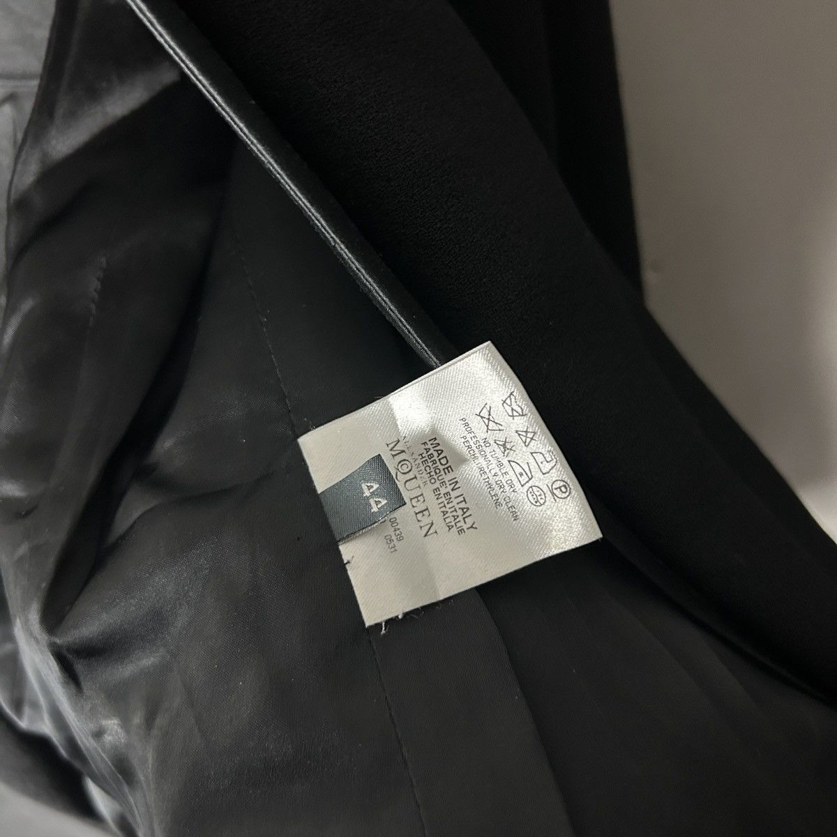 Alexander McQueen Alexander McQueen Wool Black Blazer Size M / US 6-8 / IT 42-44 - 6 Thumbnail