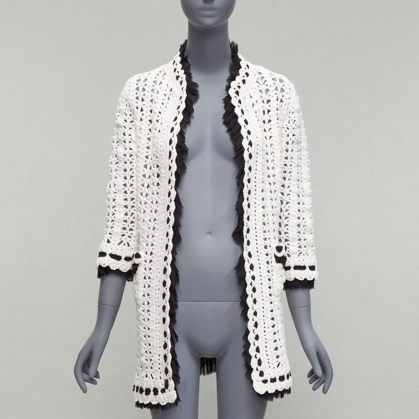 Chanel CHANEL 05P Runway cream crochet knit black silk trim cardigan coat FR38 M Size M / US 6-8 / IT 42-44 - 1 Thumbnail