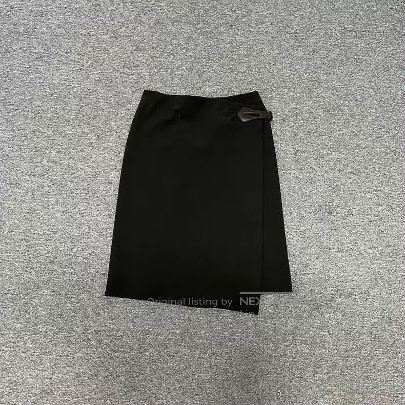 Hermes Hermes Leather buckle skirt Size 27" / US 4 / IT 40 - 1 Thumbnail