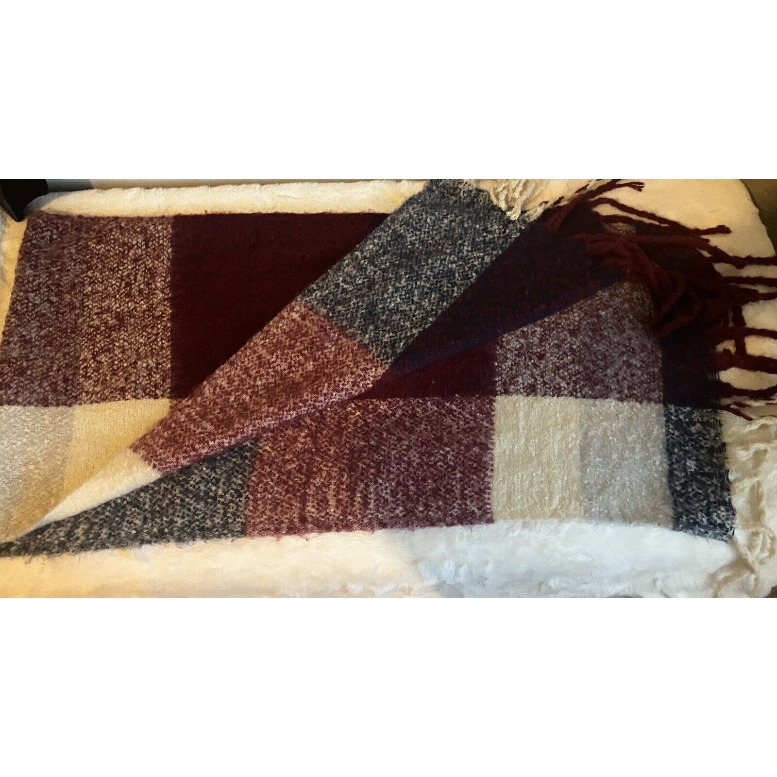 Other Oversized Fashion Apparel Scarf very soft Size ONE SIZE - 7 Thumbnail