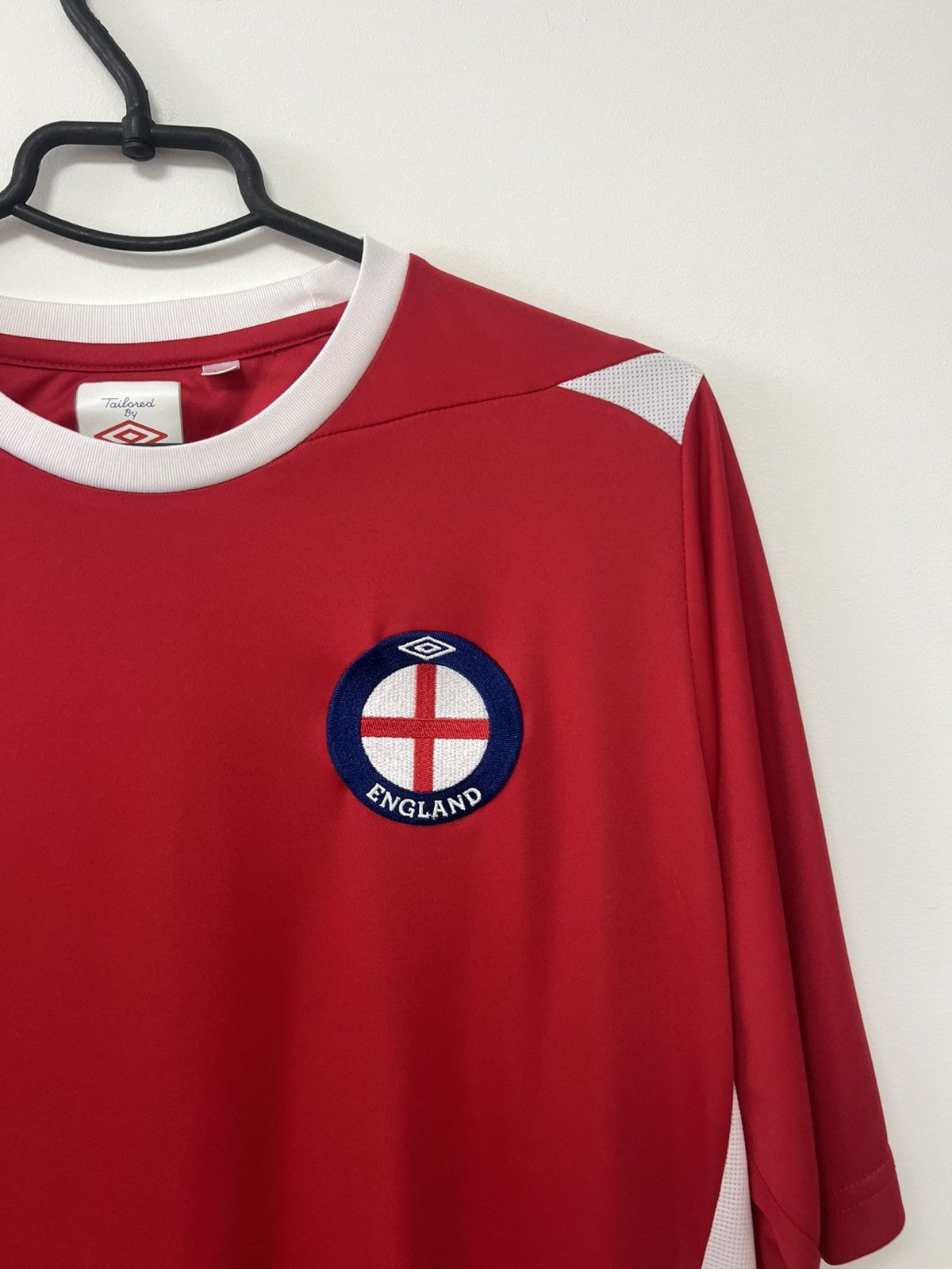 Umbro England Team Euro 2004/05 Jersey Umbro Football Shirt sz M Size US M / EU 48-50 / 2 - 5 Thumbnail