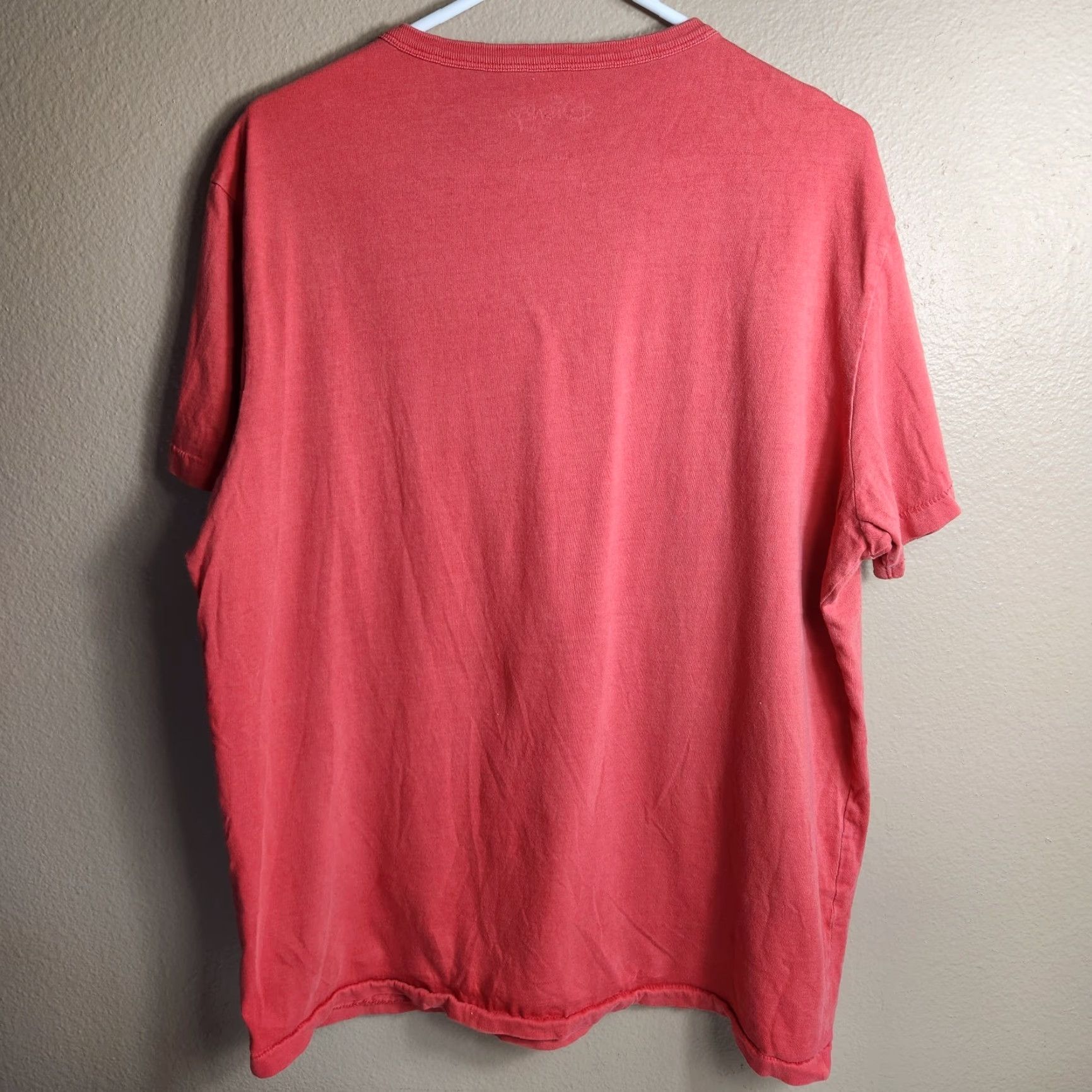 American Eagle Outfitters **American Eagle Outfitters Mens Disney Mickey Mouse Red SS Tee L** User: American Eagle Outfitters Mens Disney Mickey Mouse Red Short Sleeve Tee L Size US L / EU 52-54 / 3 - 5 Thumbnail