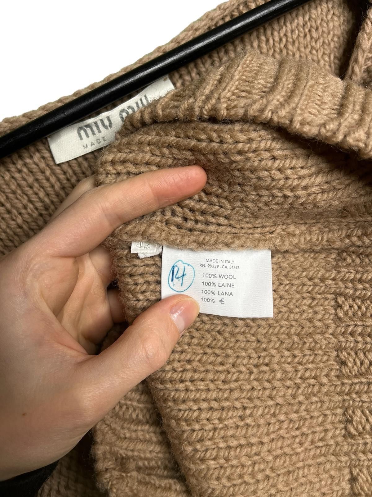 Miu Miu Miu Miu FW2000 Runway Look 7 Wool Knit Top IT42 Size M / US 6-8 / IT 42-44 - 7 Thumbnail