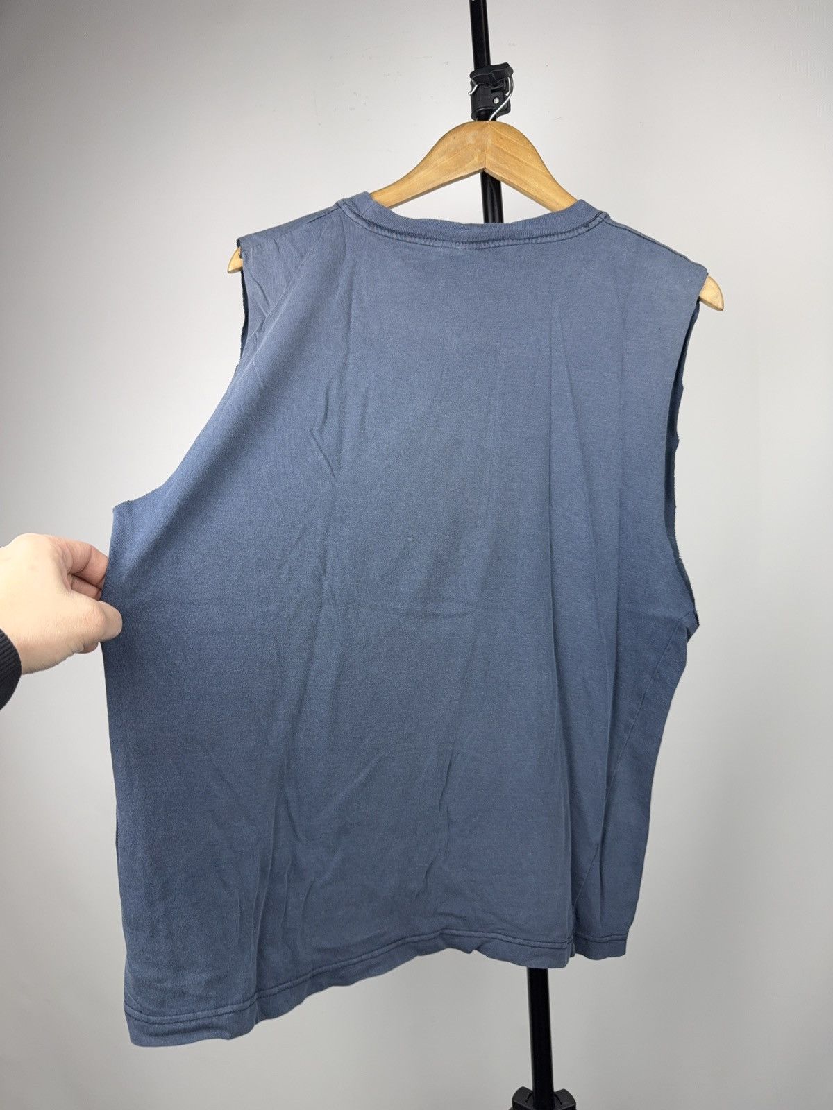 Vintage Vintage 90s Bottlenose Dolphins Australia Sleeveless Tee Size US M / EU 48-50 / 2 - 14 Thumbnail