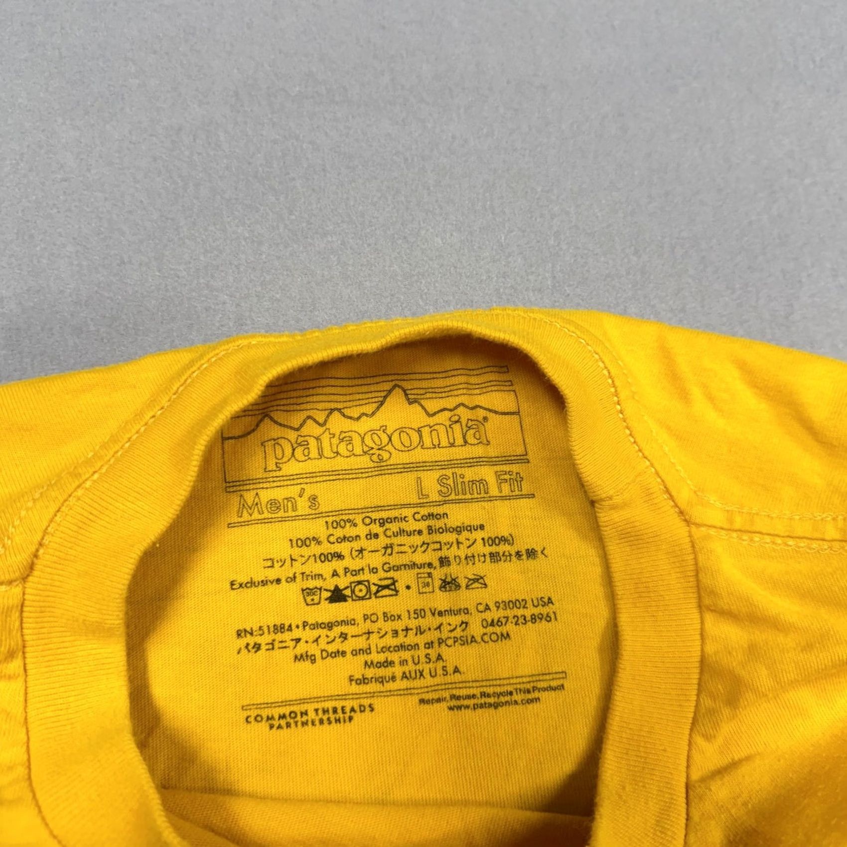 Patagonia Patagonia Shirt Mens L Yellow Save The Waves Surf USA Graphic Print Crew Neck Short Sleeve T-Shirt Size US L / EU 52-54 / 3 - 5 Thumbnail