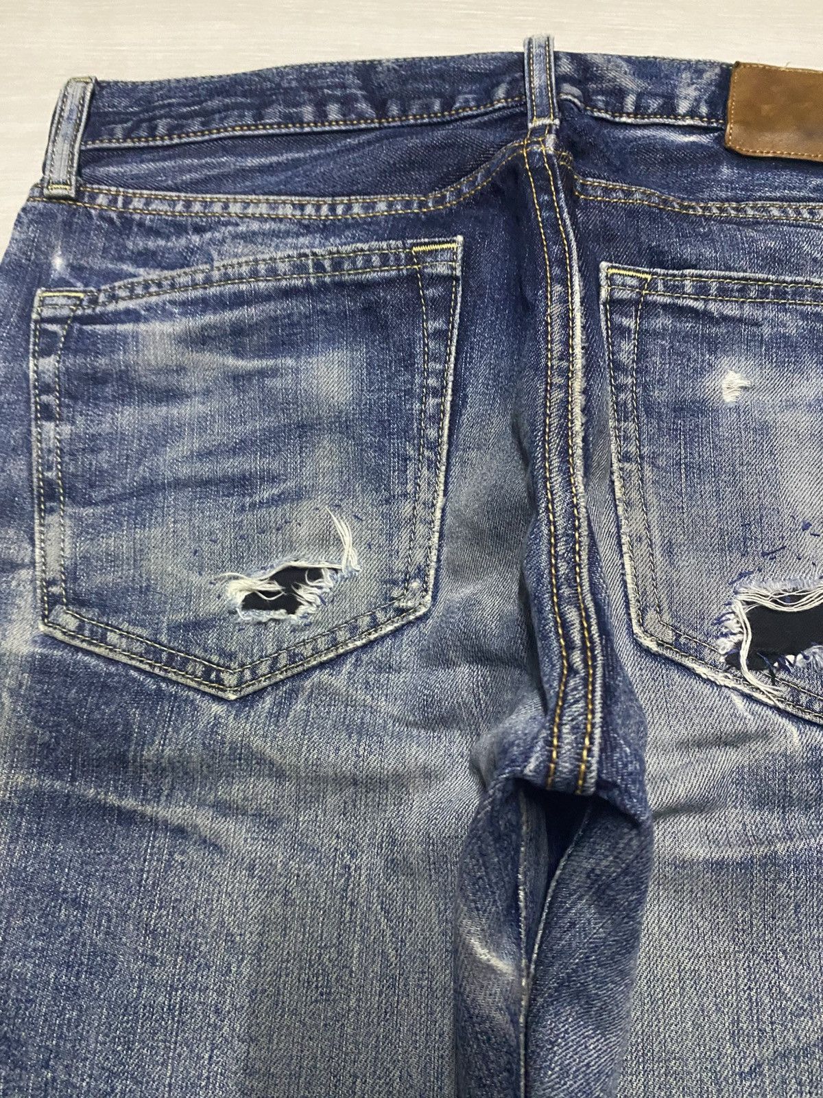 Undercover × Uniqlo Vintage Uniqlo S002 Mud Wash Whisker Distressed Loose Jeans Size US 32 / EU 48 - 7 Thumbnail